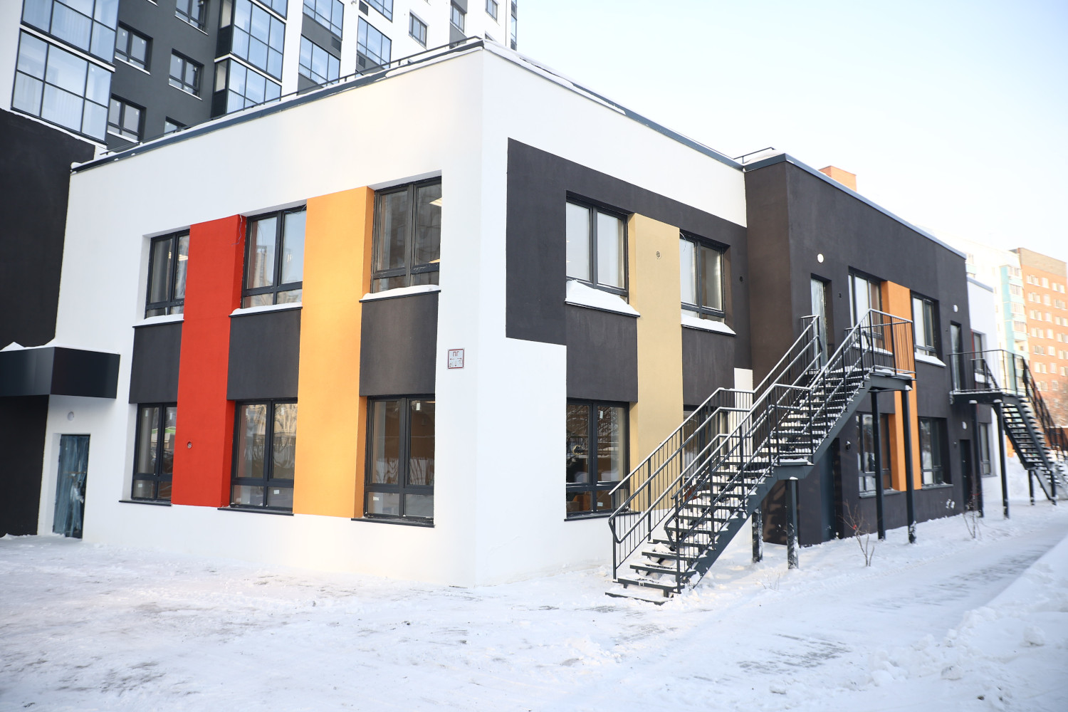 Застройщик показал мэру Кудрявцеву новый детсад на улице Гаранина