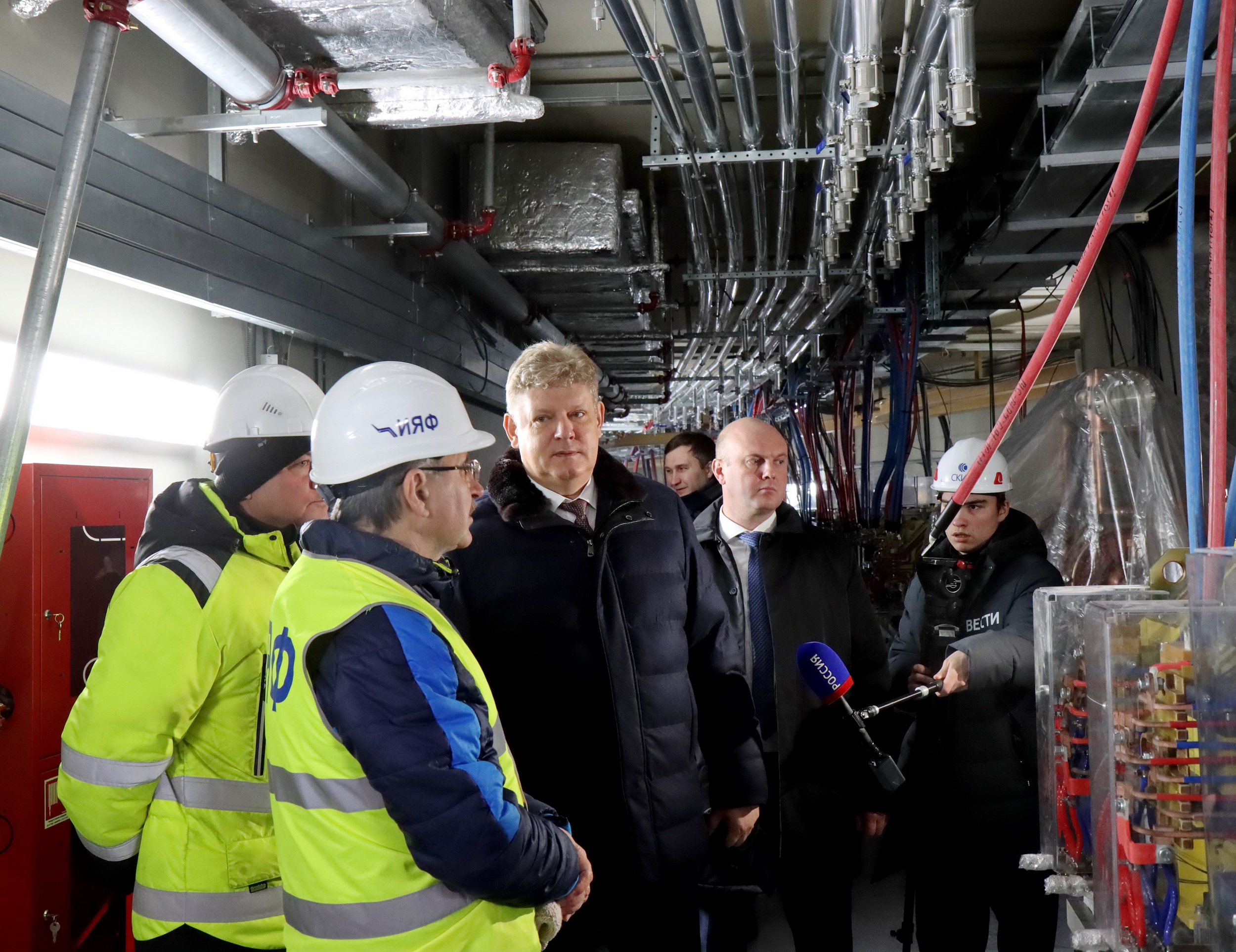 «Добавит авторитета сибирской науке»: полпред оценил стройку СКИФа