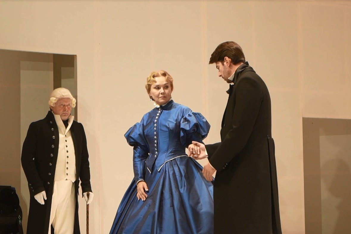 Видеоверсию новосибирского спектакля «Бесы» покажут в 70 городах страны