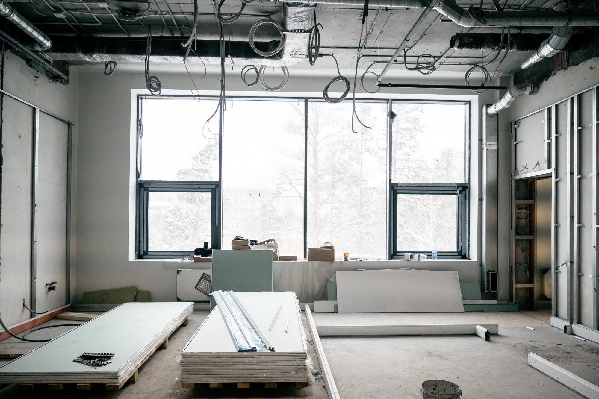 Учебный центр для Института медицины НГУ построили на 80%