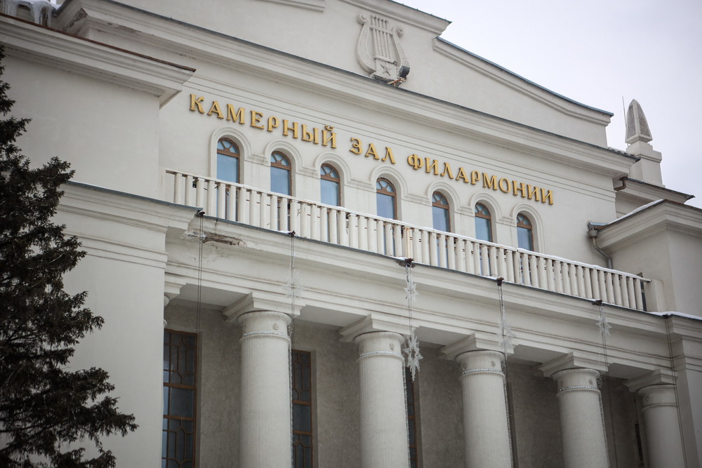 Видеотрансляцию о музыке Победы включат 6 мая на фасаде Дома Ленина