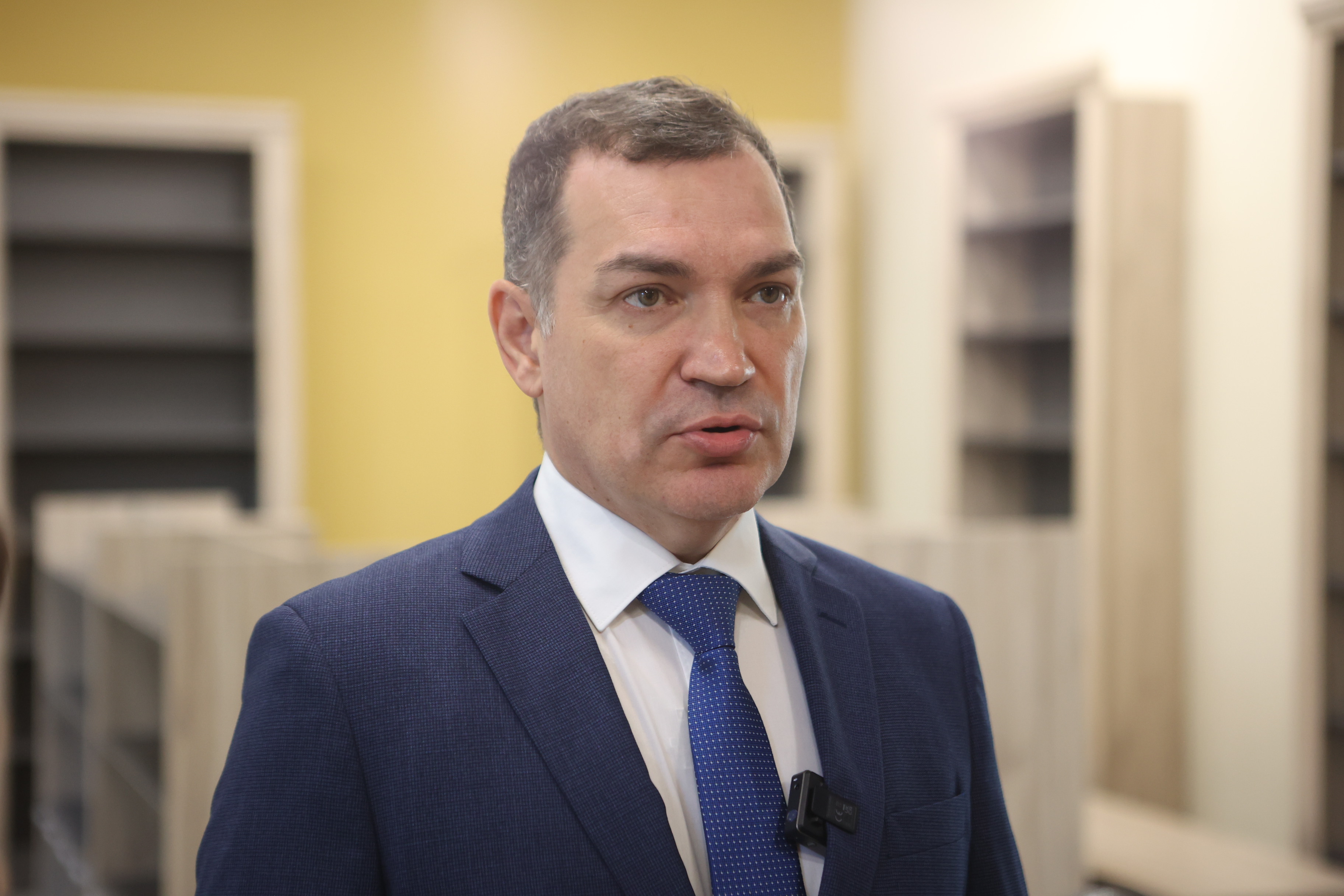 Мэр Кудрявцев поздравляет любителей чтения с Днём библиотек