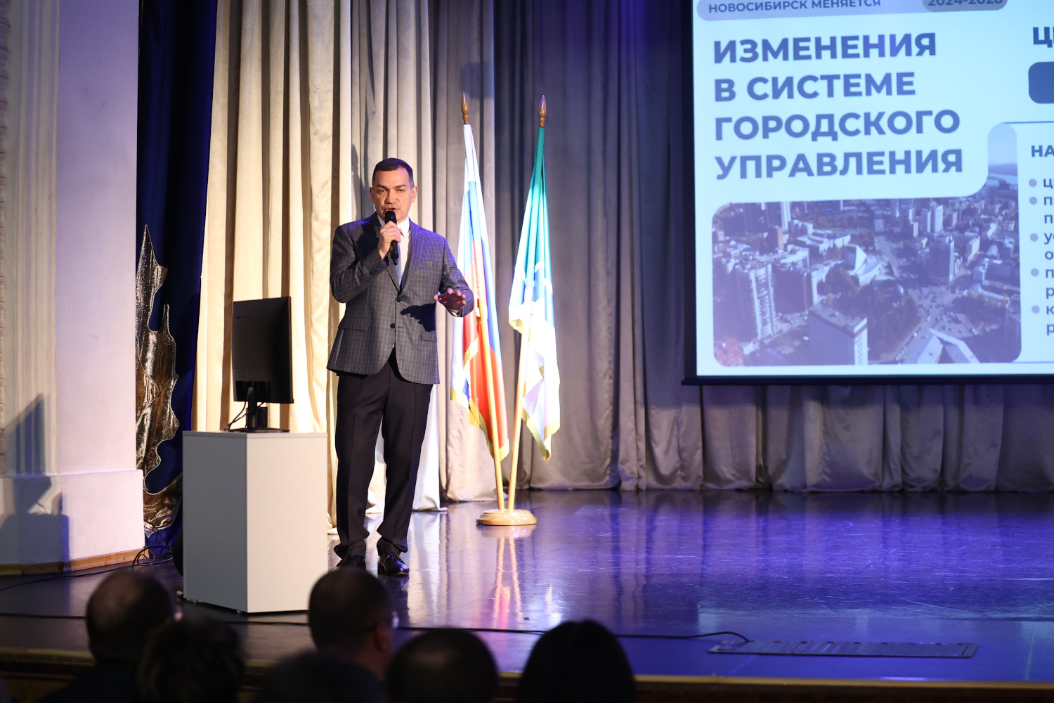 Дополнительная полоса сократит пробки на улице Петухова в Новосибирске