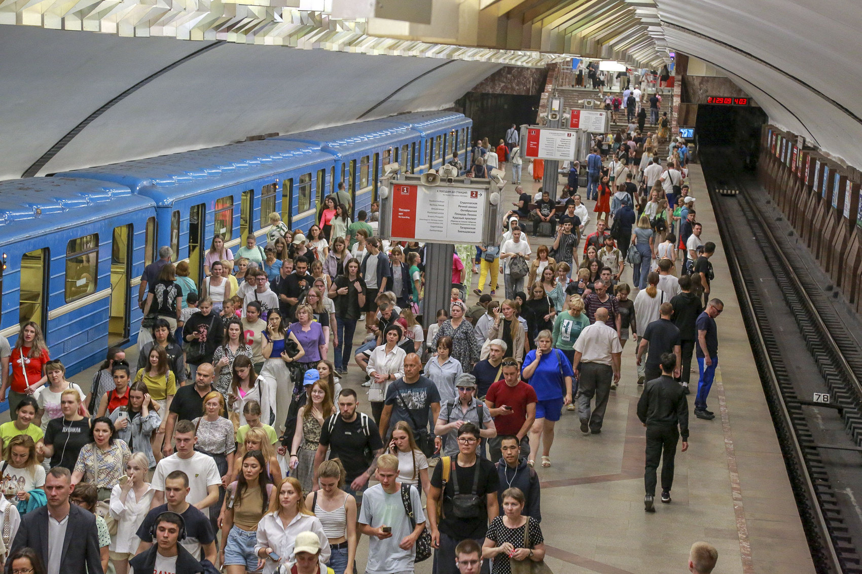 На 440 тысяч выросло число пассажиров в новосибирском метро за полгода