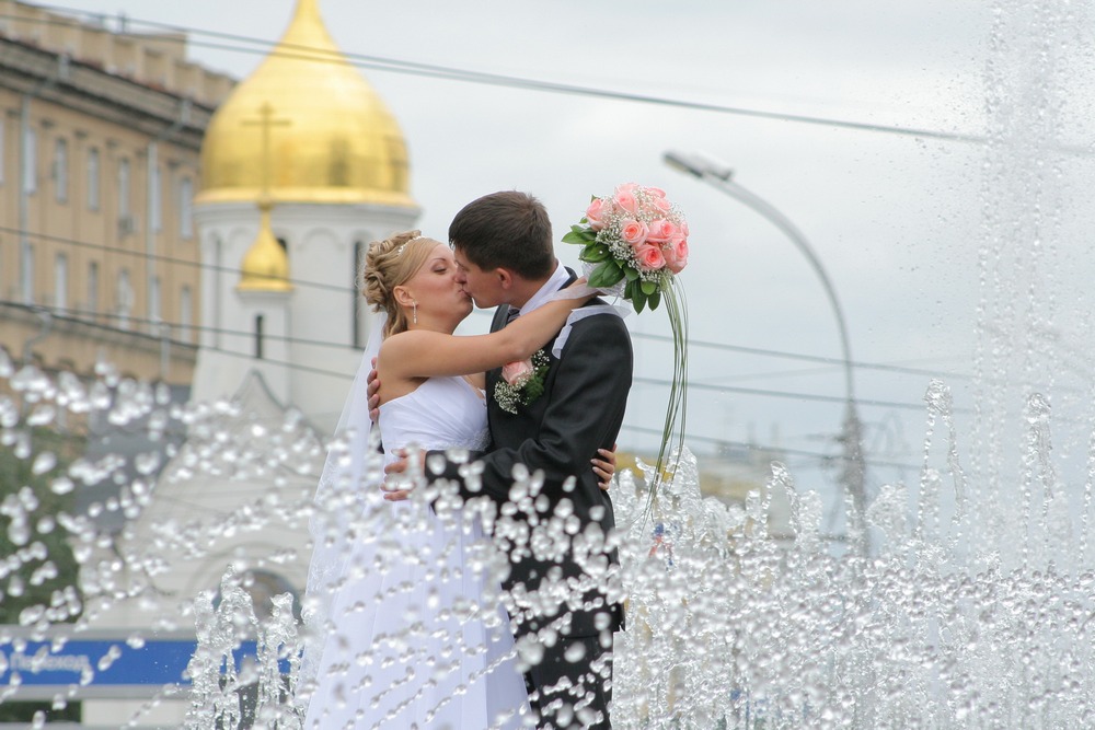 Красивые даты для свадеб 2026 года назвали в загсе