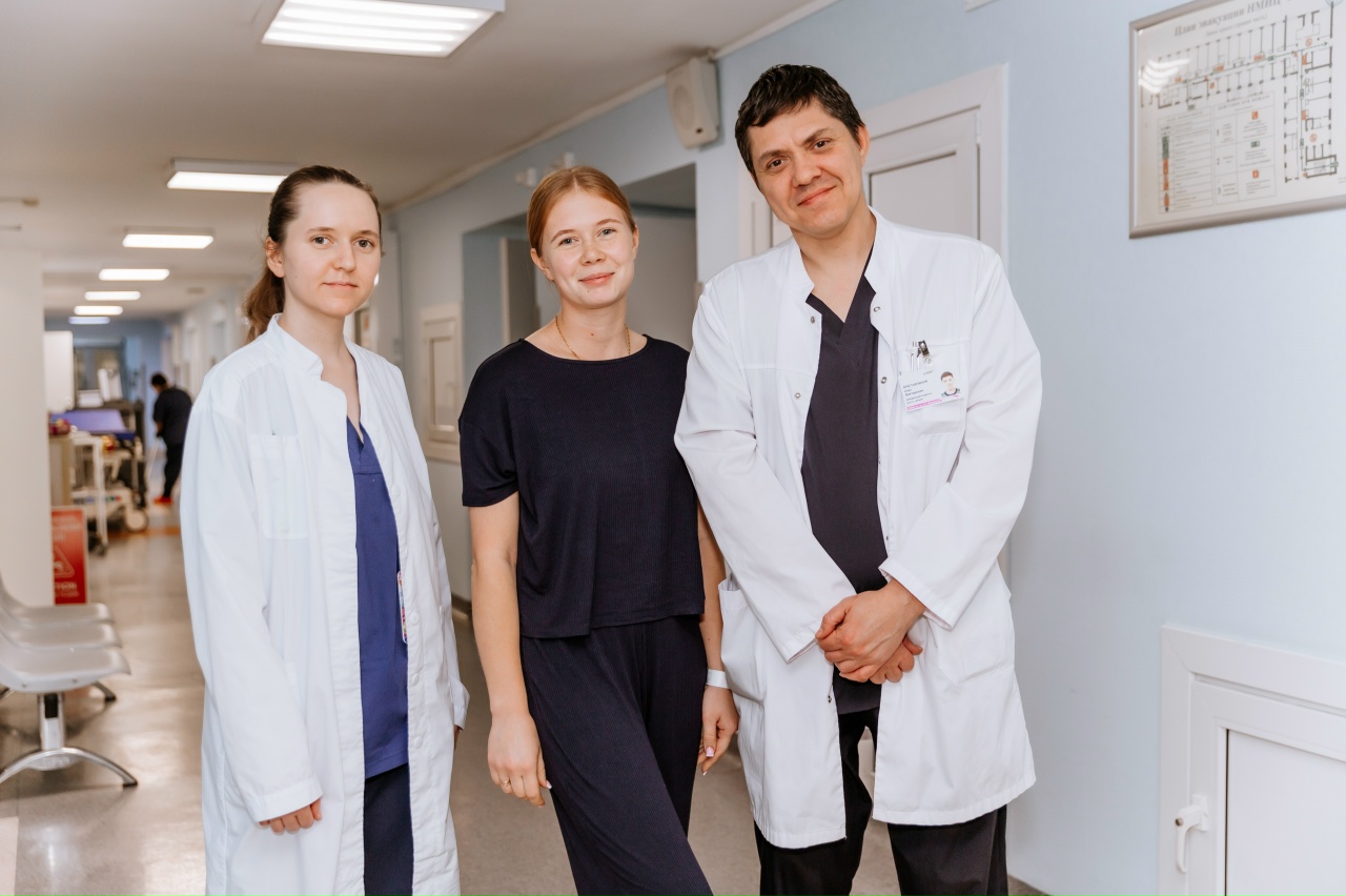 Девушку с редким синдромом Щелкунчика прооперировали новосибирские врачи