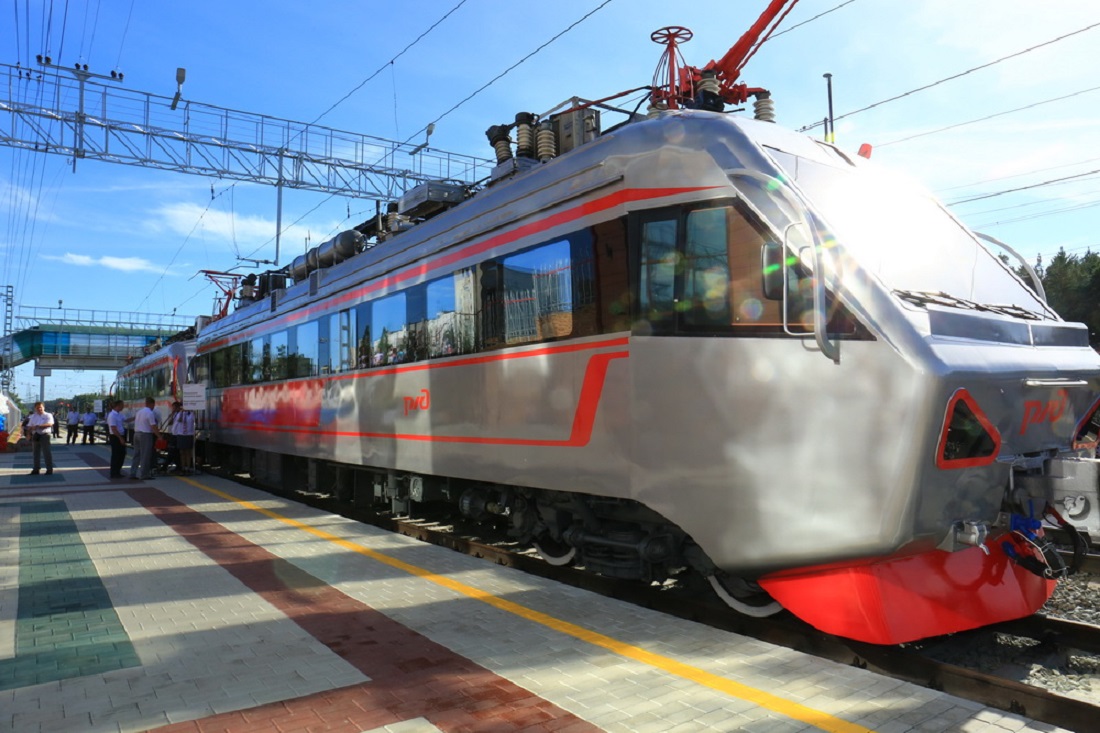 Расписание новосибирских электричек изменится в майские праздники