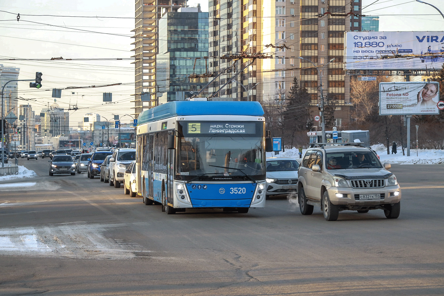 С троллейбусных маршрутов Новосибирска ушёл 91 водитель-иностранец