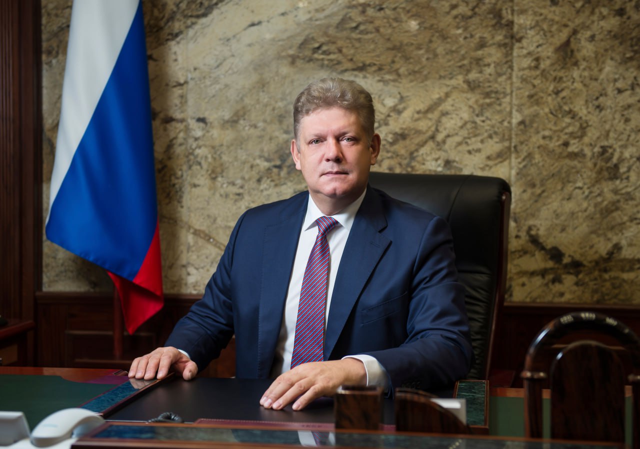 «Символ торжества жизни»: полпред Серышев поздравил сибиряков с Пасхой