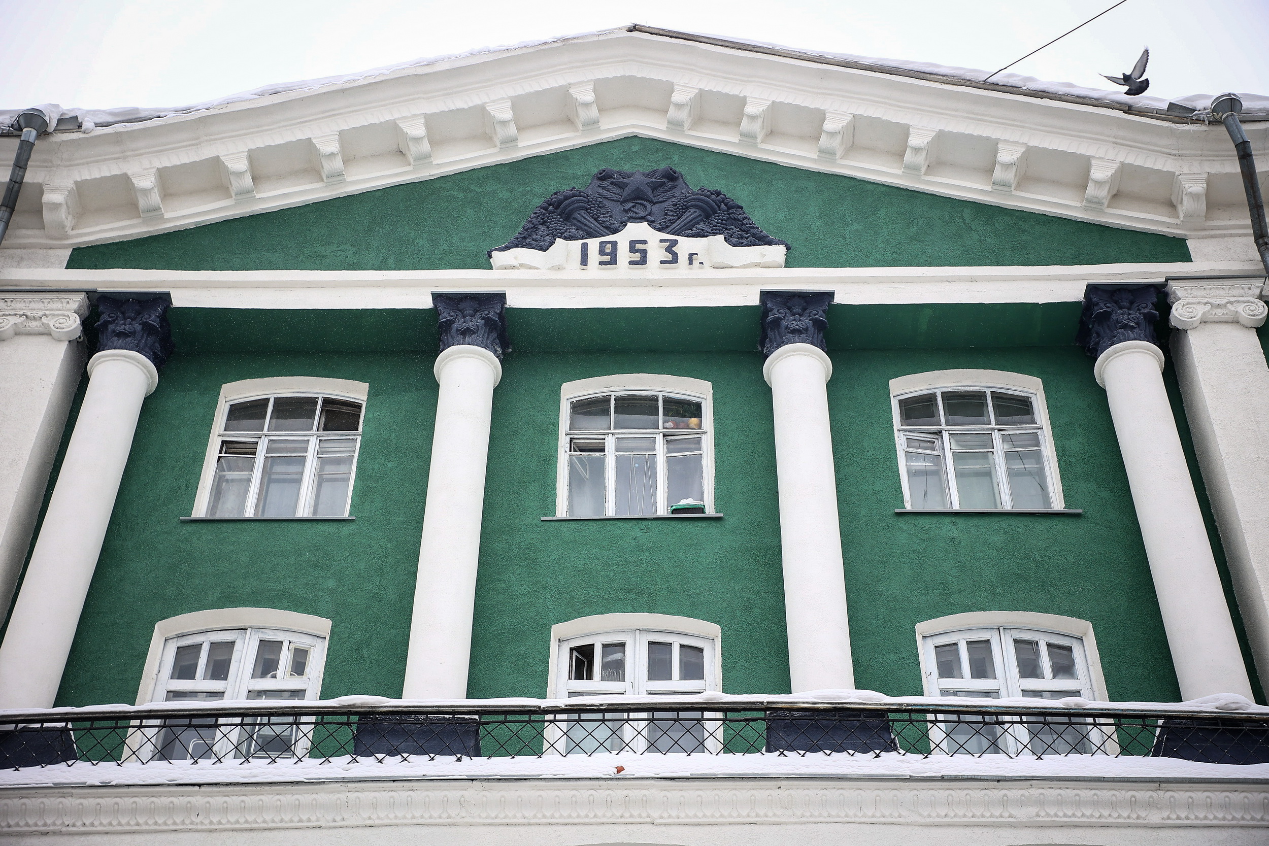 Общага-дворец: ходим по уникальной «сталинке» в Новосибирске