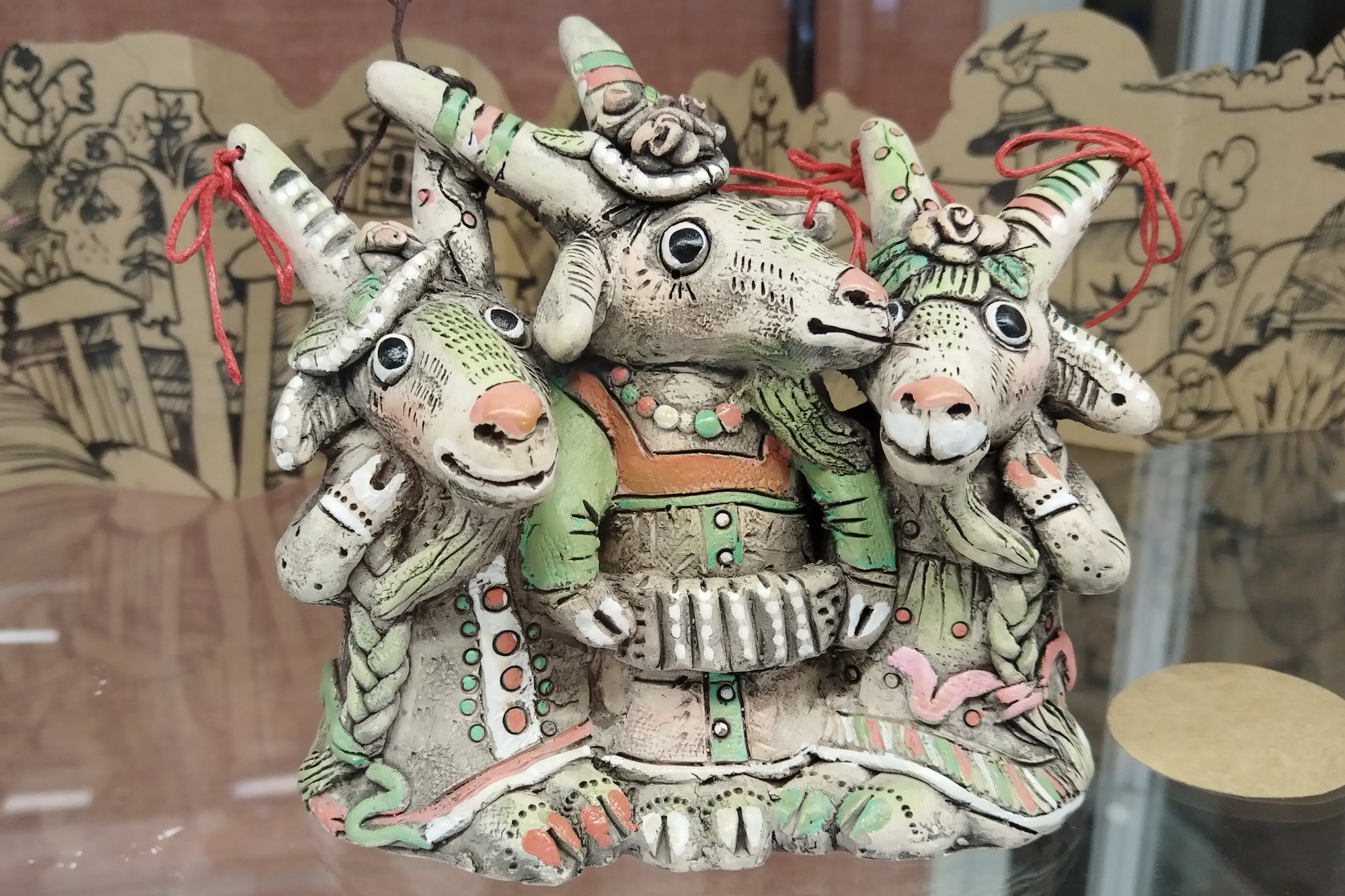 Художница раскрыла тайны бердской игрушки: смотрим на красоту