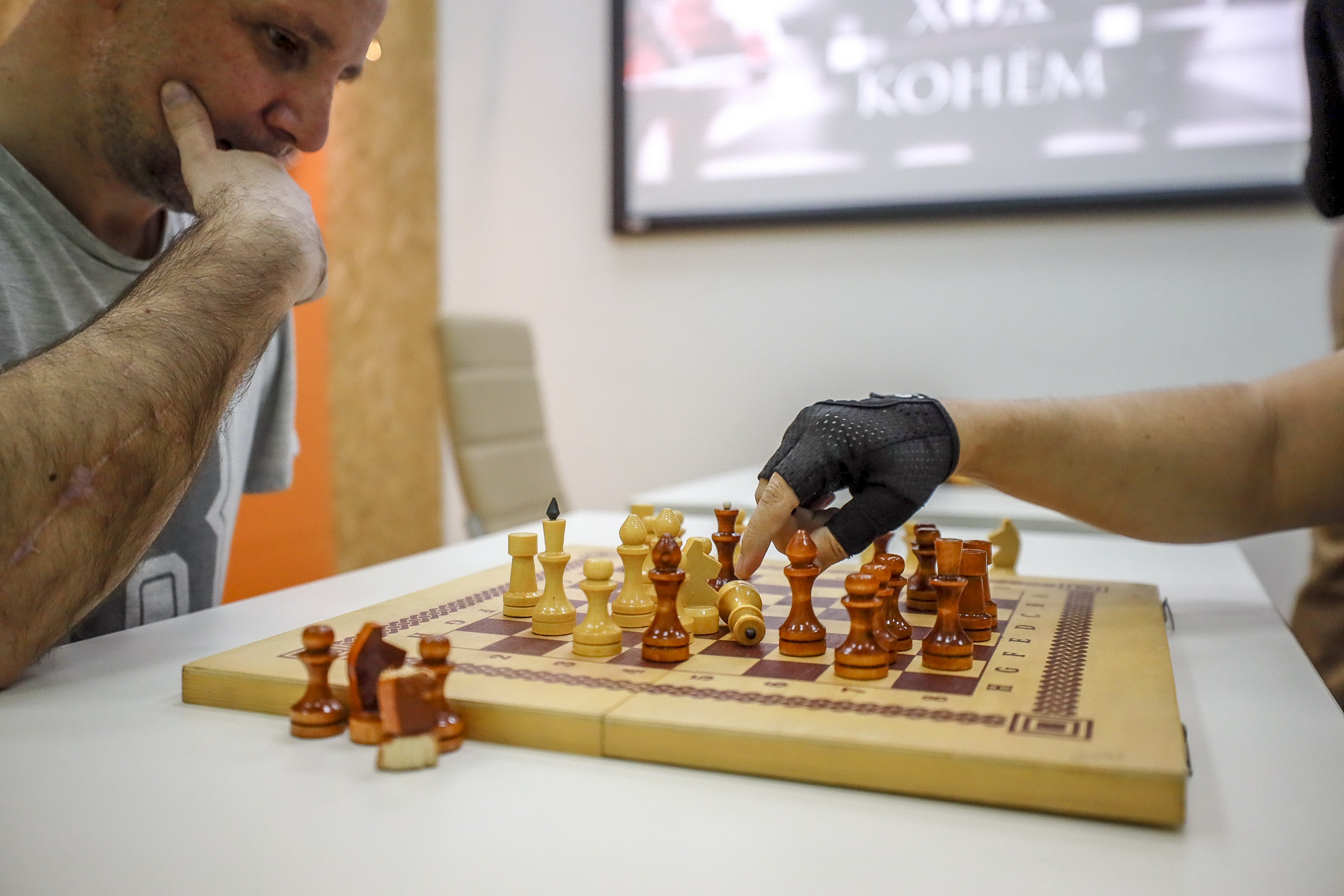 Шахматный турнир «Ход конём» сблизил проходящих реабилитацию бойцов