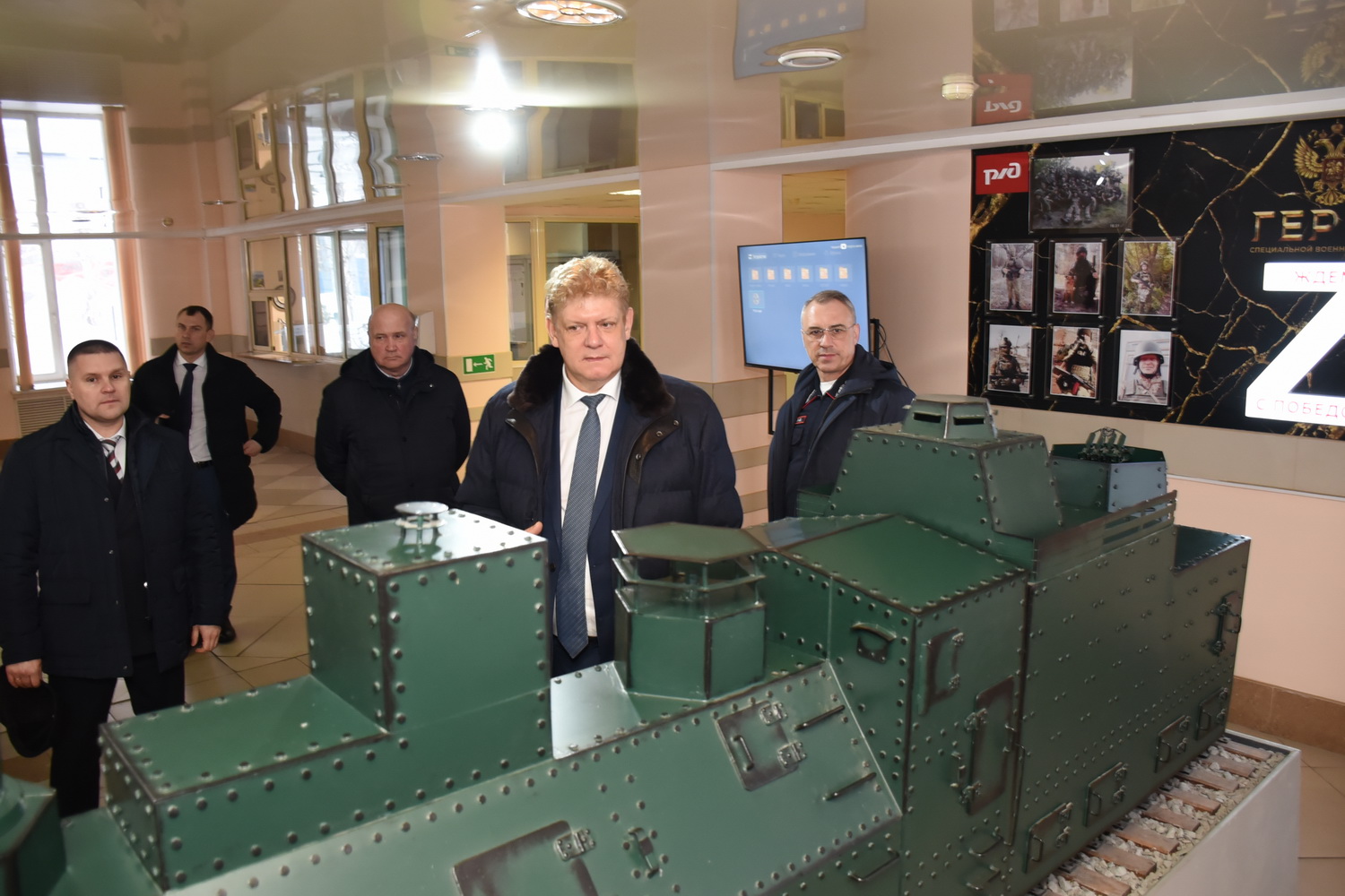 Ключевой железнодорожный узел Сибири посетил полпред Серышев