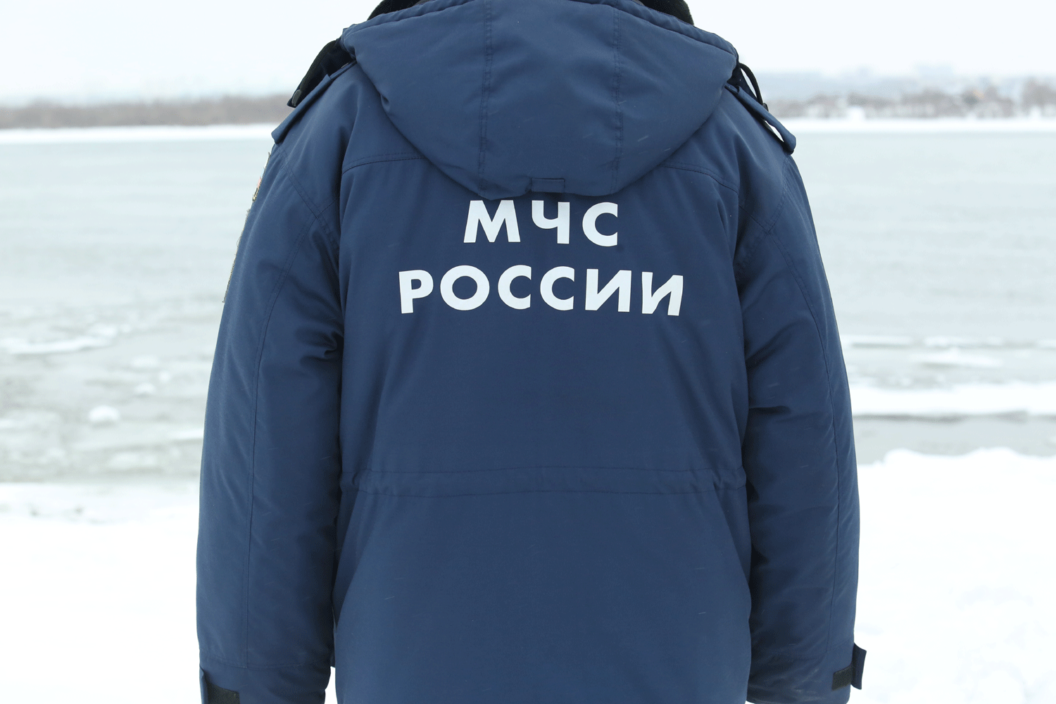 МЧС предупредило о вскрытии реки Карасук под Новосибирском