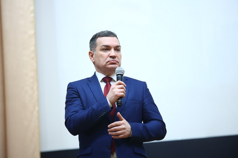 Мэр Кудрявцев поздравил с праздником сотрудников органов госбезопасности