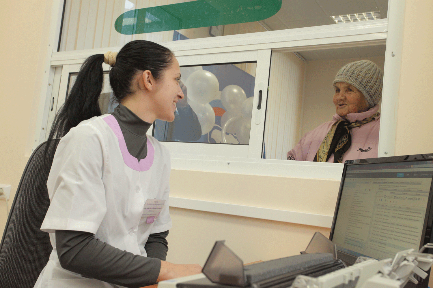 Как будут работать поликлиники Новосибирска на майских праздниках