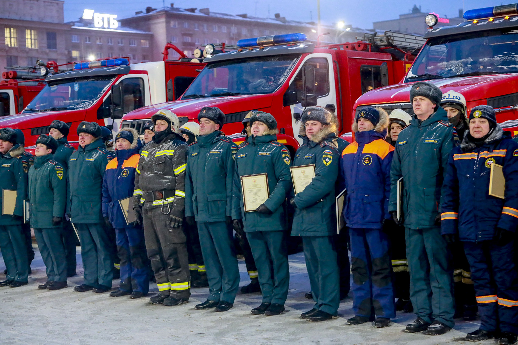 Мэр Кудрявцев поздравил новосибирских спасателей с праздником