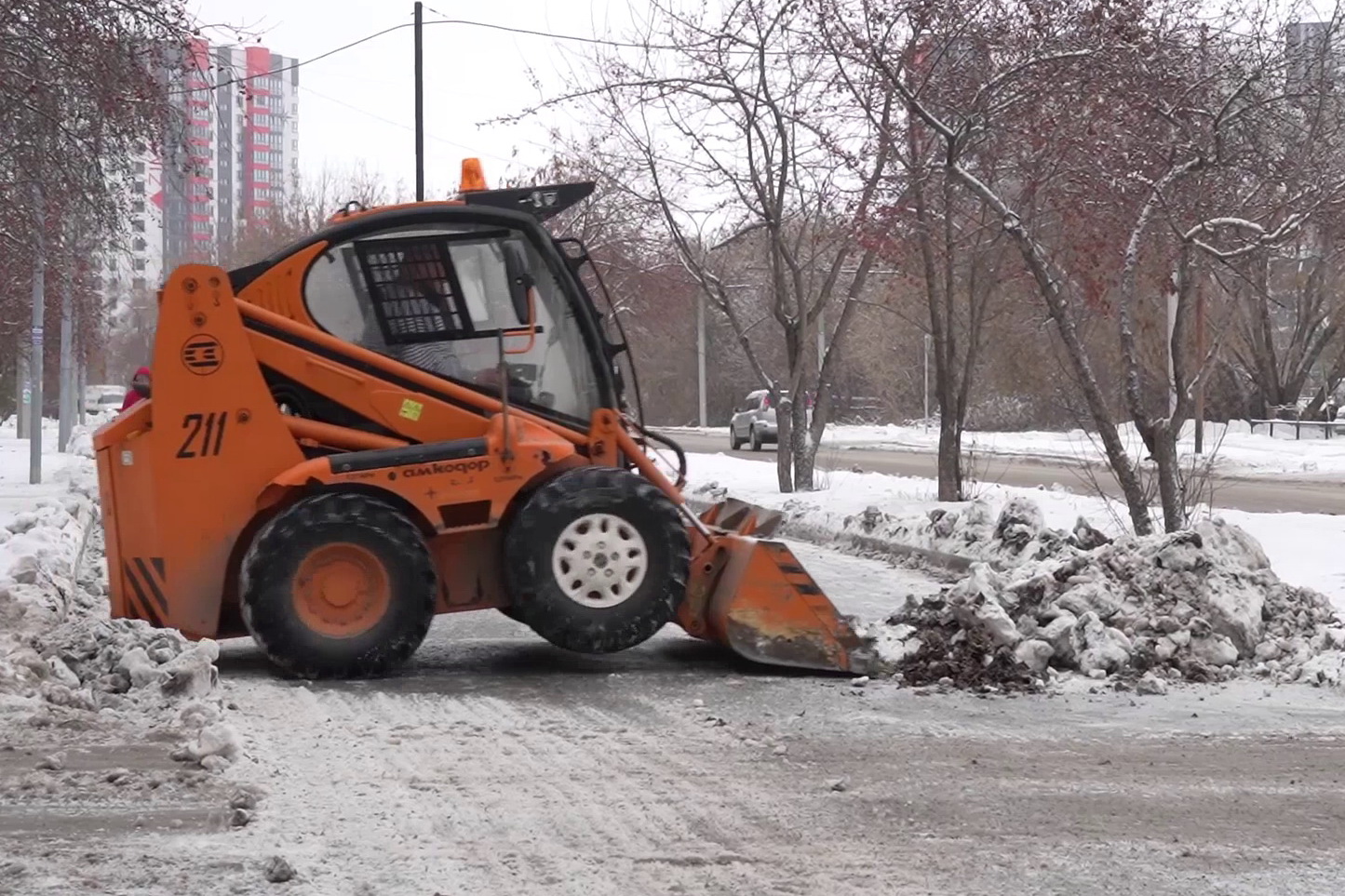Новосибирским УК планируют выдавать бесплатные талоны для снегоотвалов