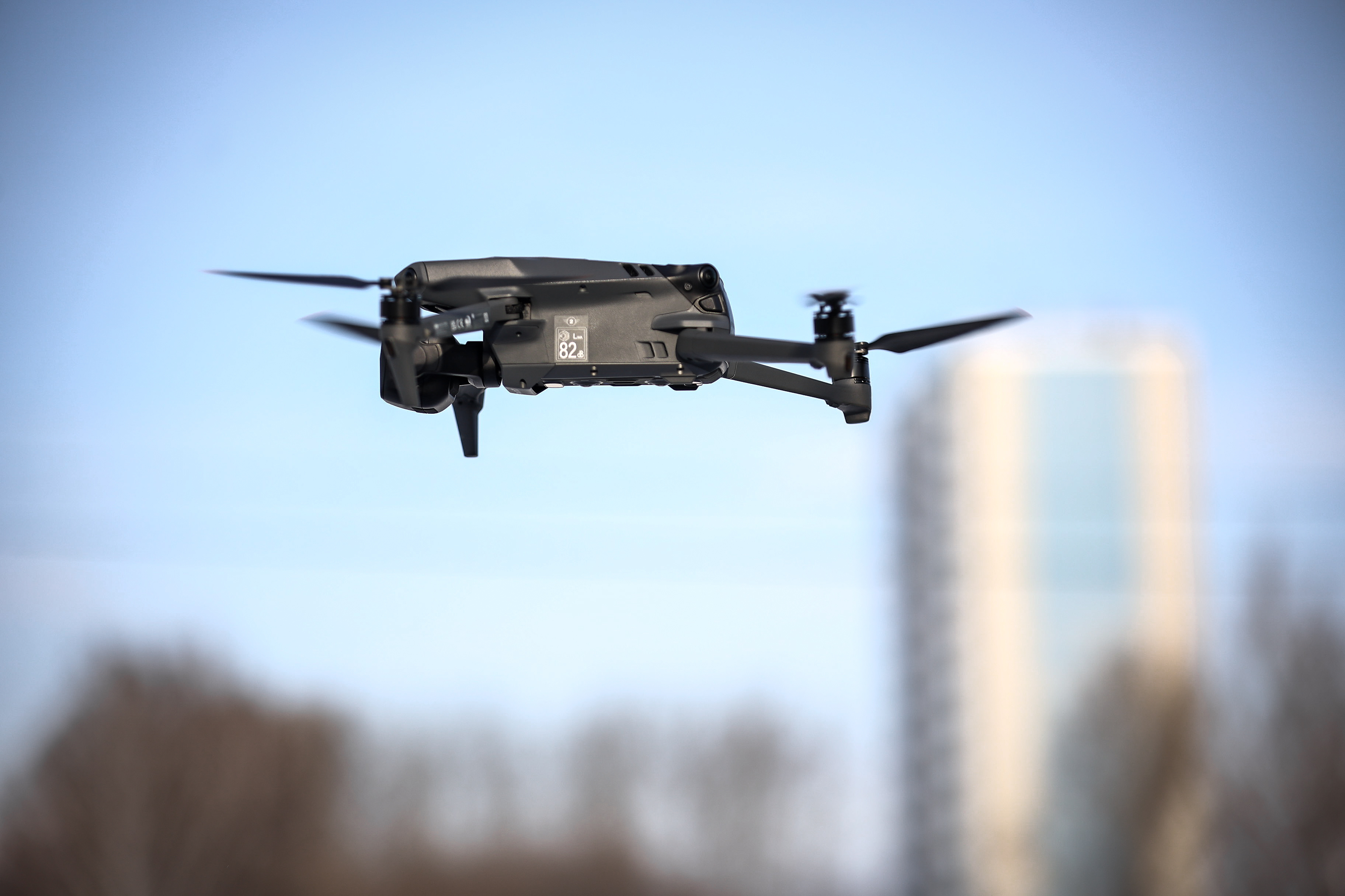 Летающий надзор: беспилотники обследовали крыши в Первомайке