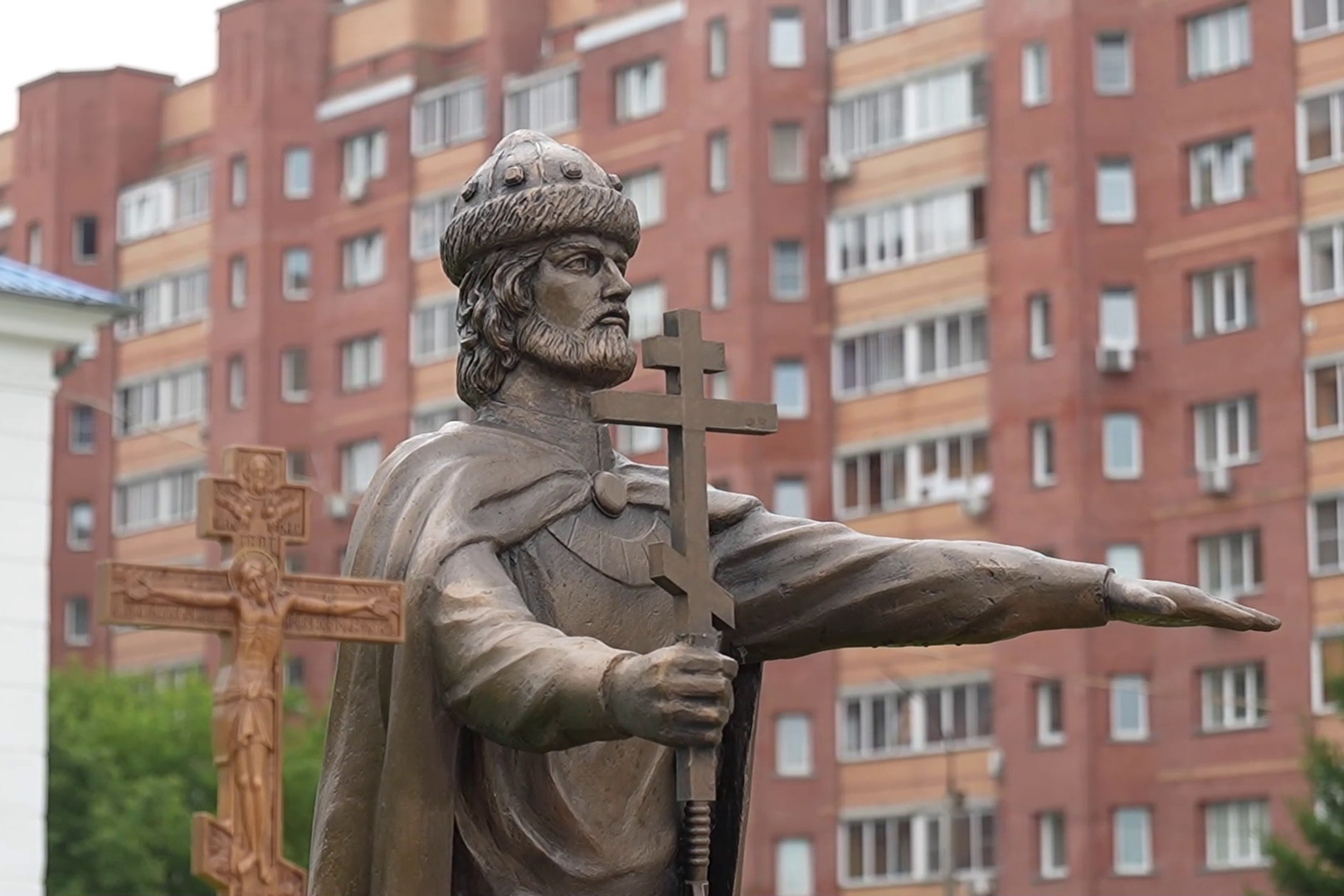 Прихожане храма на Учительской отметили крестным ходом День Крещения Руси