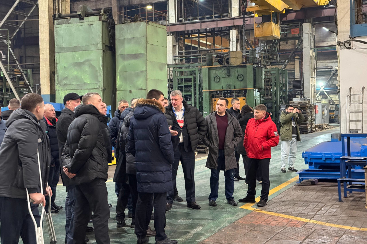 «Герои НовоСибири» встретились с депутатом Госдумы на заводе «Труд»