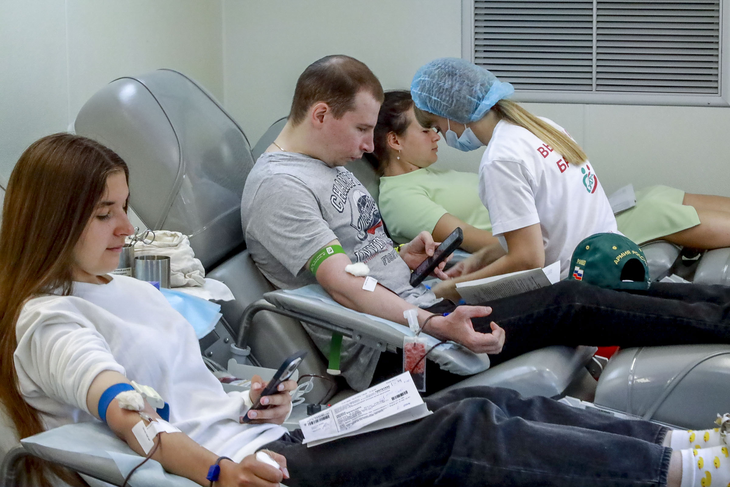 Новосибирцев позвали сдать кровь перед Новым годом