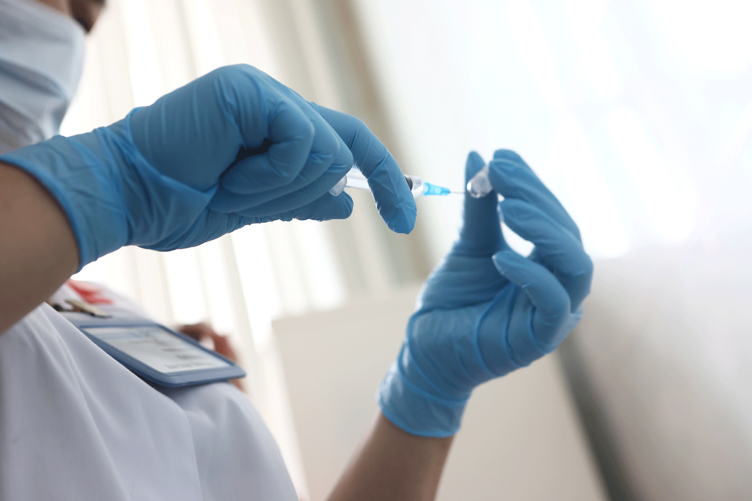 Изменяемую в течение сезона вакцину от гриппа создали новосибирцы