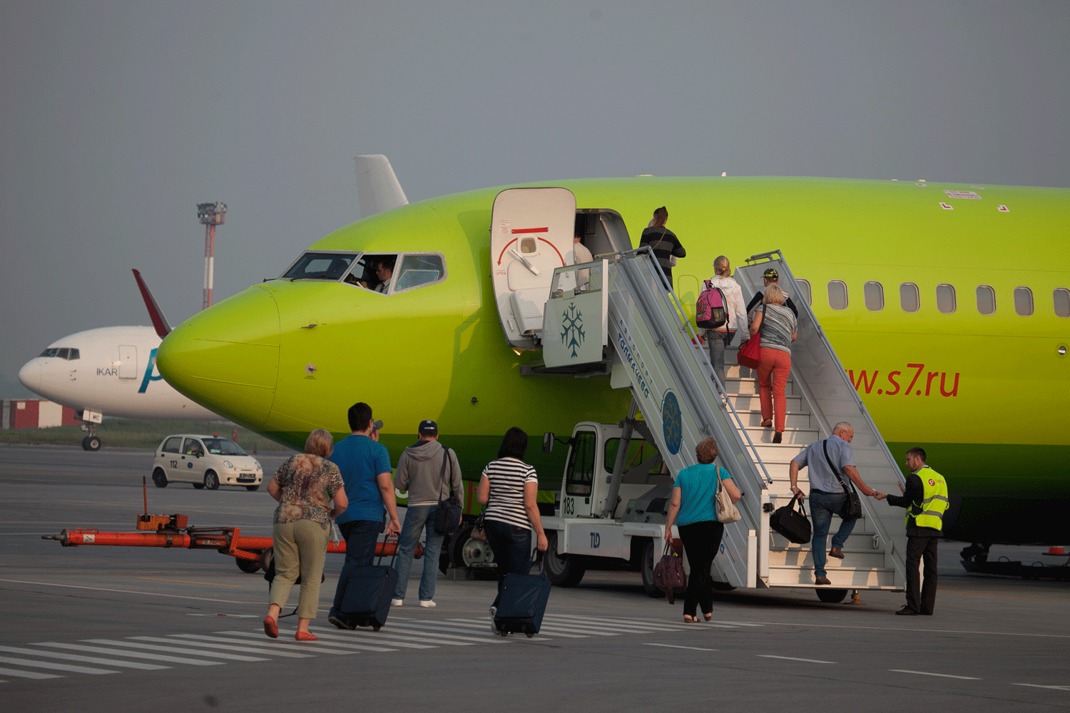 Чаевые для бортпроводников ввела авиакомпания S7 Airlines 
