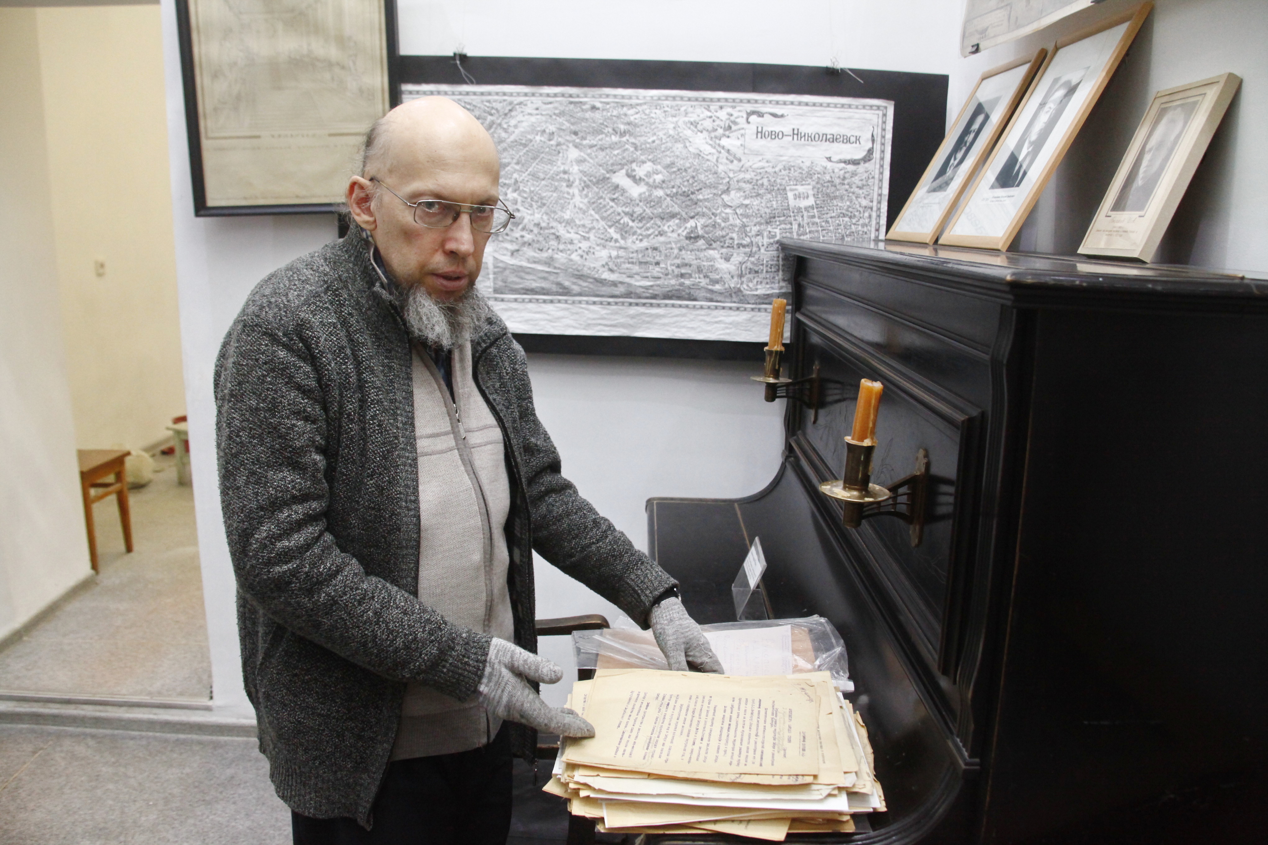 К этим вещам прикасался Крячков: фоторепортаж из музея НГУАДИ