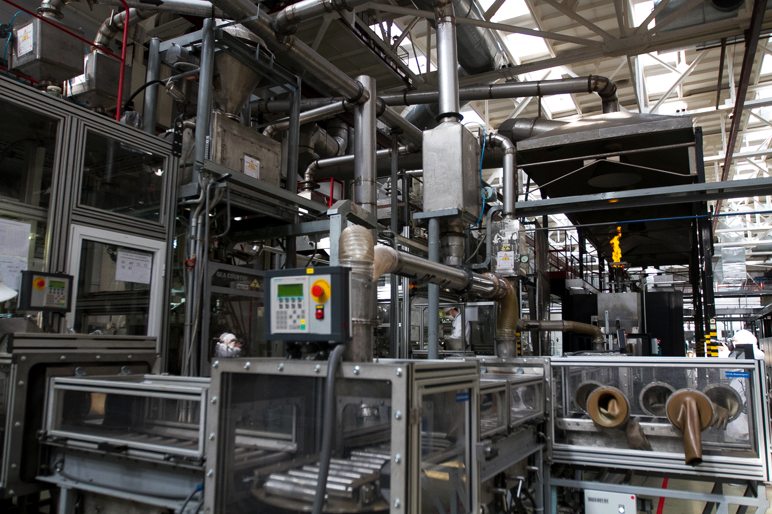 НЗХК впервые отправил ядерное топливо на берег Жёлтого моря