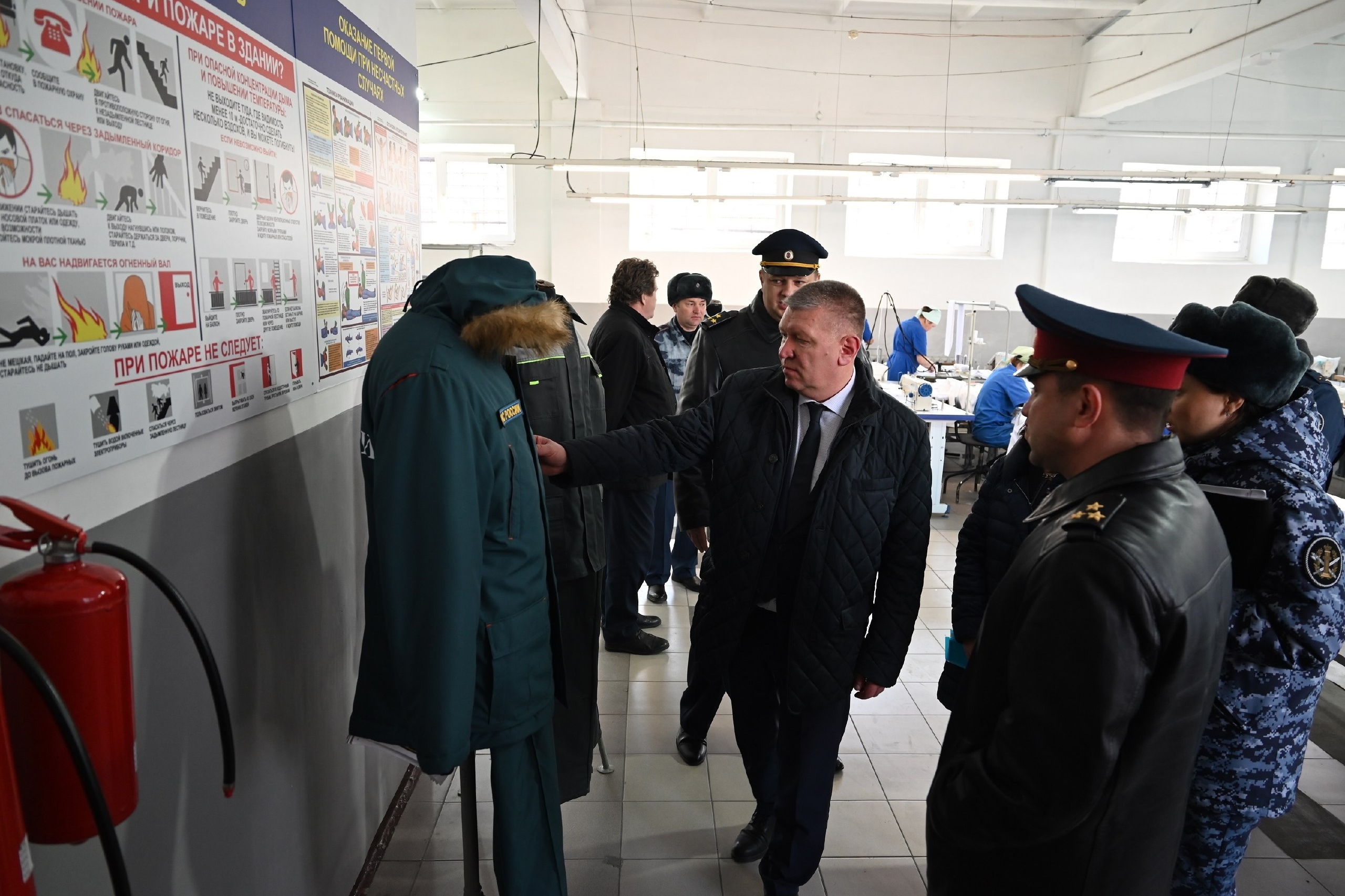 Новую форменную одежду от ФСИН получат сотрудники новосибирского метро