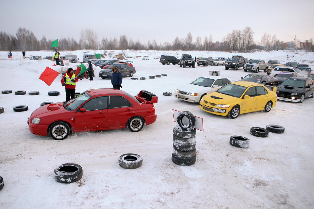 Афиша выходных: античные амфоры, молдавский праздник и медиашаманизм
