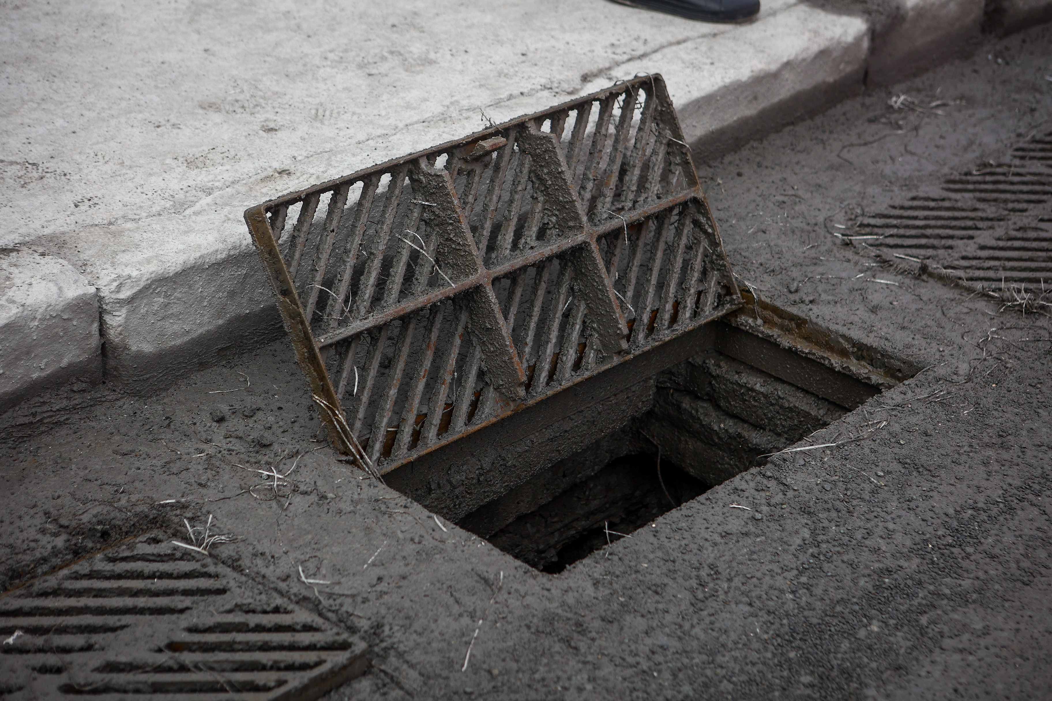 Ливневую канализацию построят на Петухова в Новосибирске до 31 марта