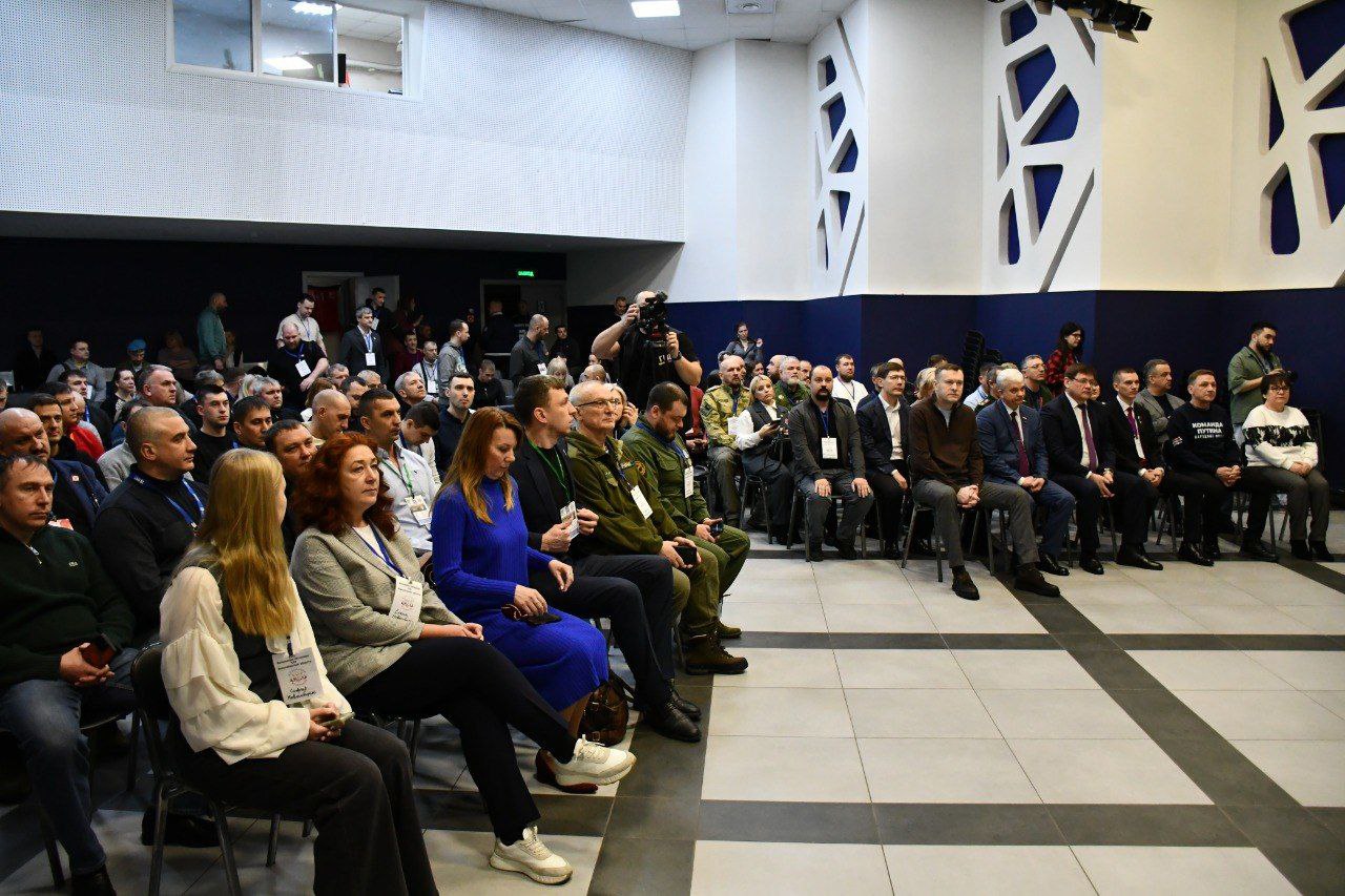 В областном слёте ветеранов СВО приняли участие «Герои НовоСибири»