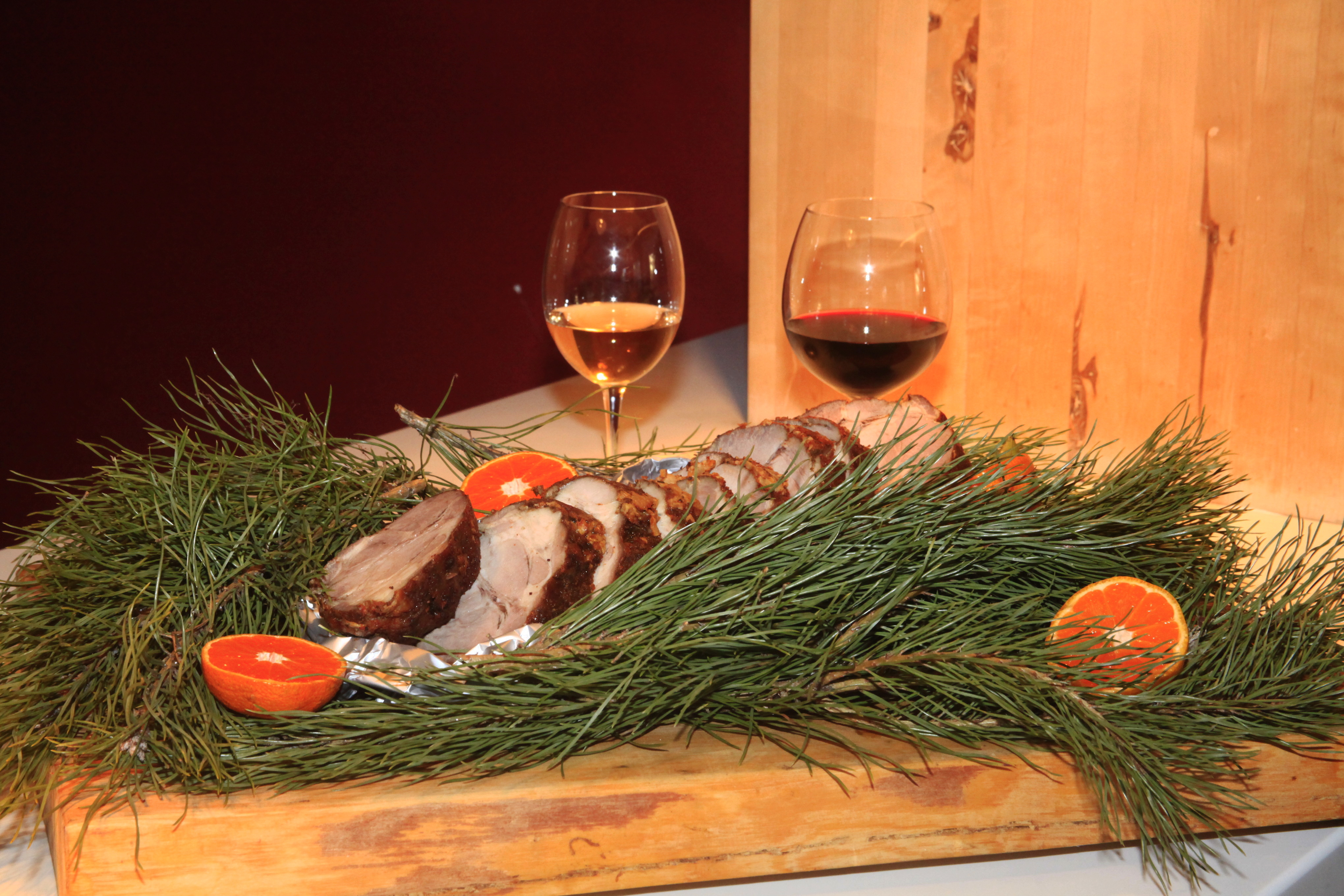 Украсить новогодний стол в русском стиле советует эксперт из Новосибирска