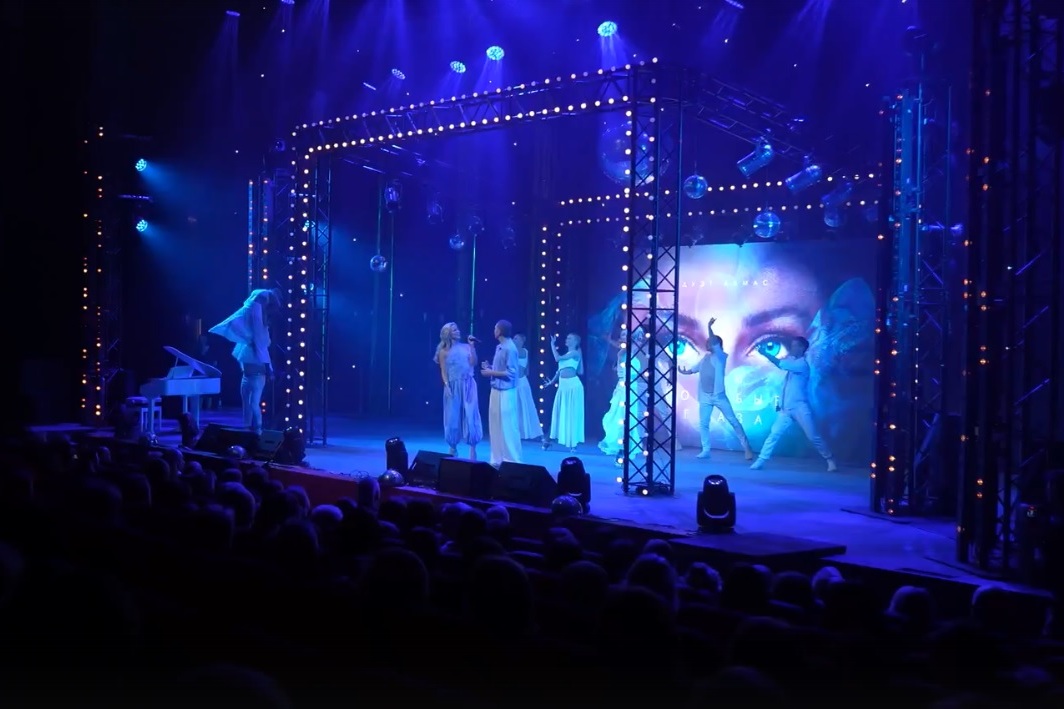 Мюзикл с реальными историями новосибирских женщин показали на 8 Марта