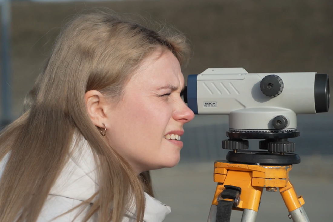 Выездной урок для дорожников устроили у парка «Арена» в Новосибирске