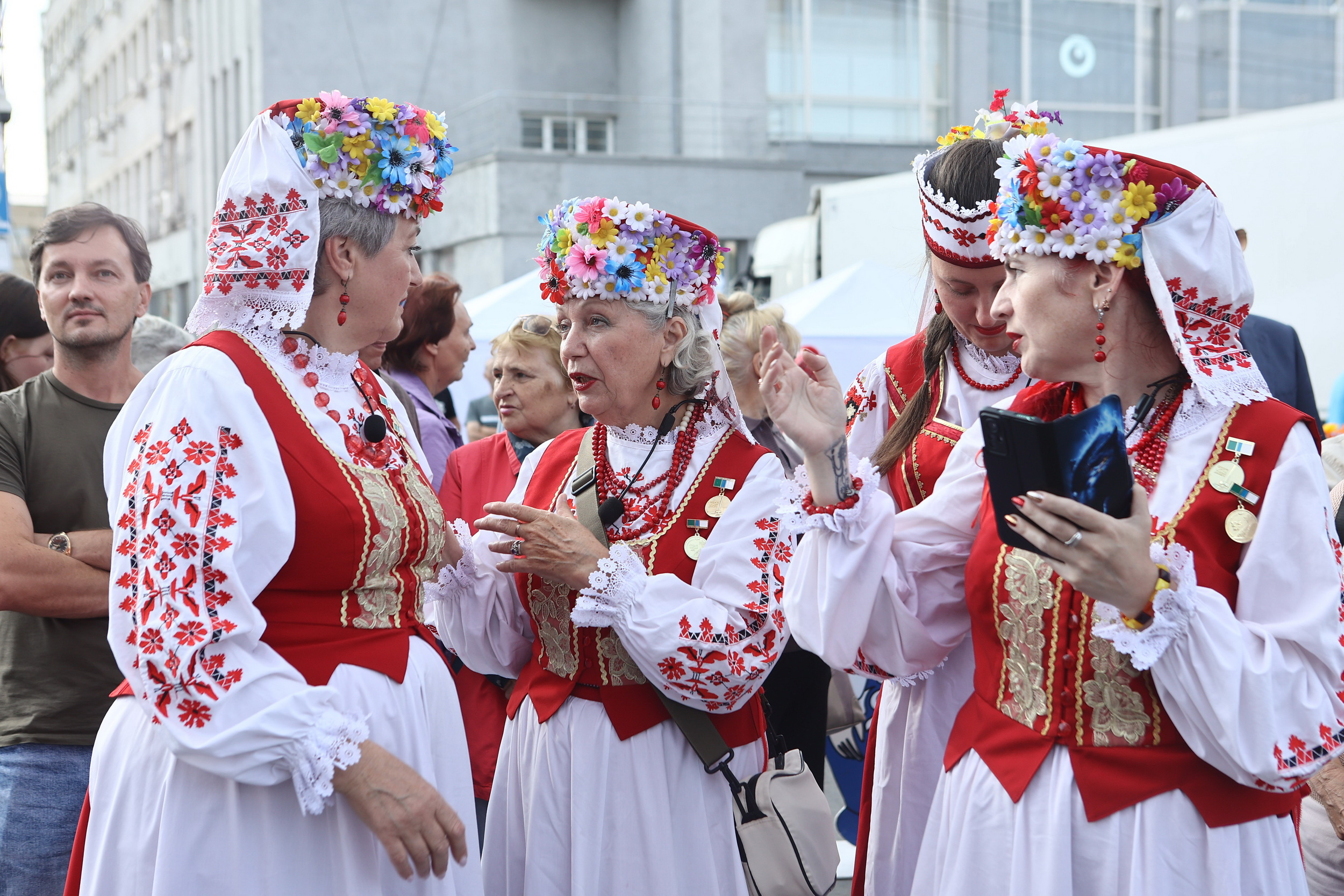 Более 10 000 мероприятий в регионе посвятят Году единства народов России
