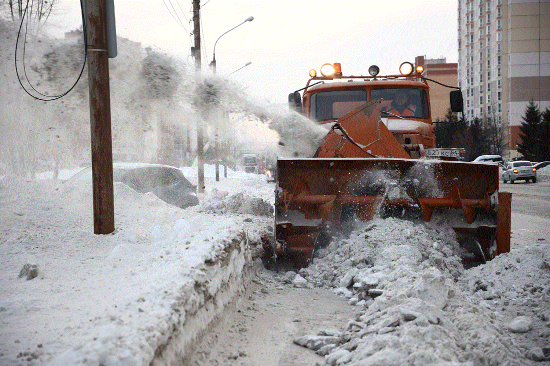 На каких улицах снег будут сгребать в центр дорог — рассказали в мэрии
