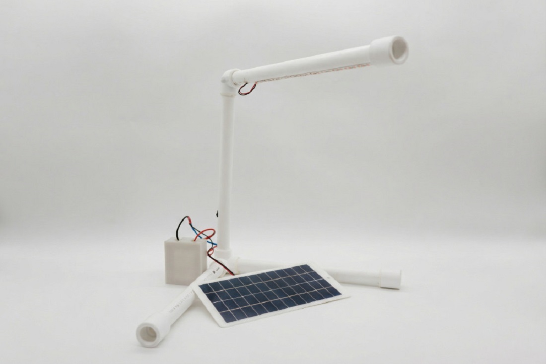 Фитолампу на солнечных батареях для комнатных растений создали в НГТУ