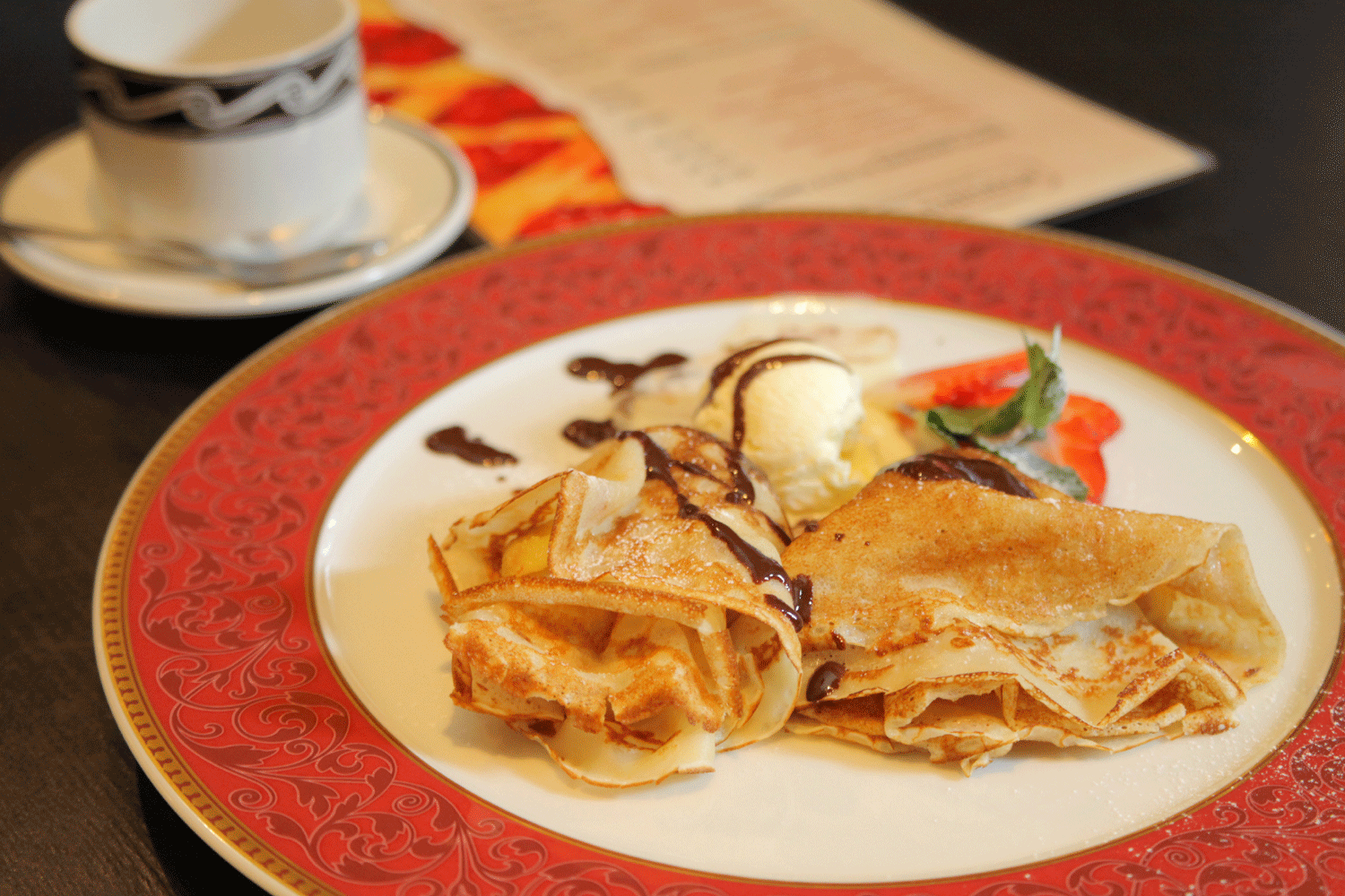 Новосибирцы могут купить 435 готовых блинов на среднюю зарплату