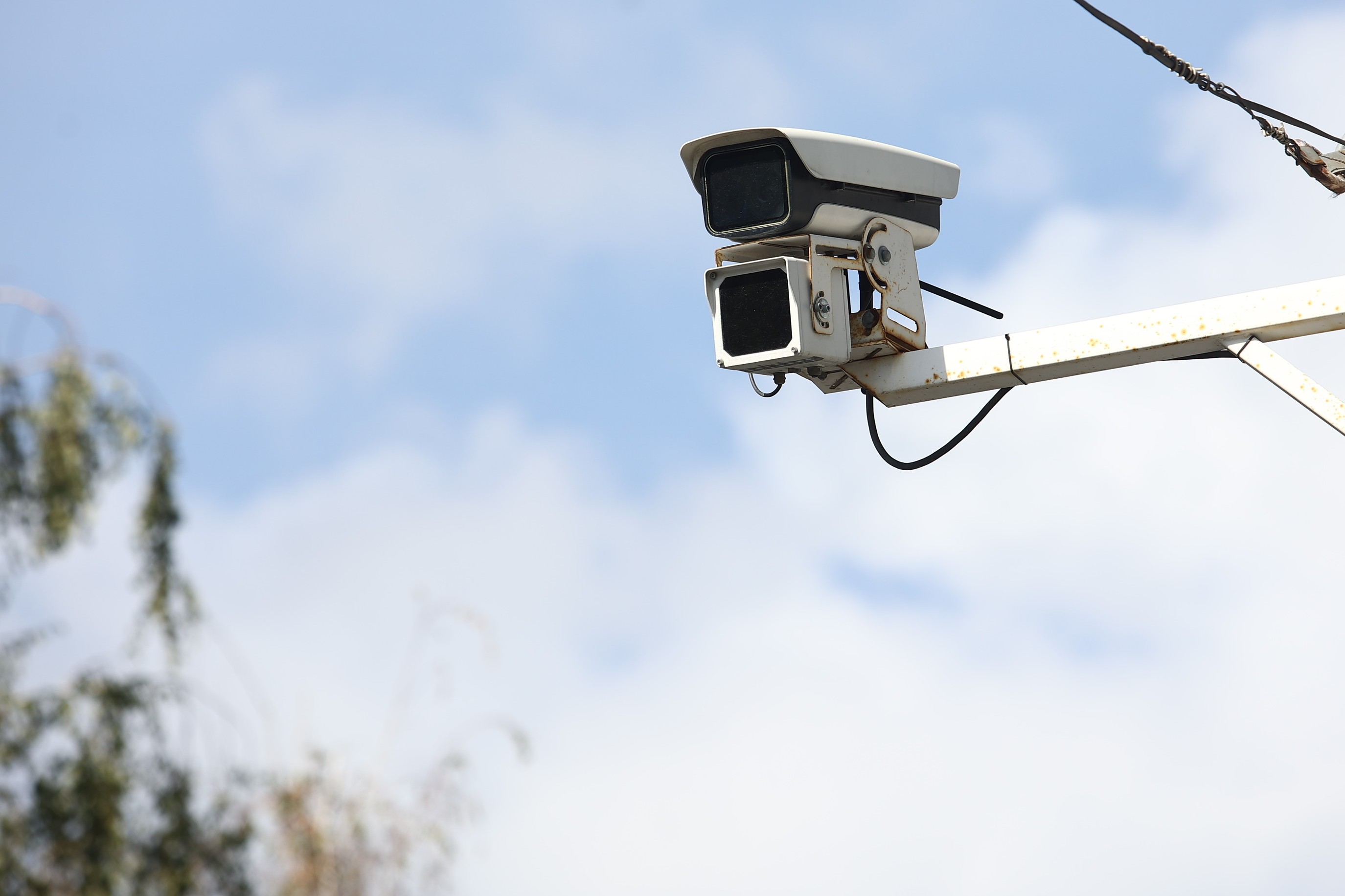 5 новых видеокомплексов начнут штрафовать водителей на Красном проспекте