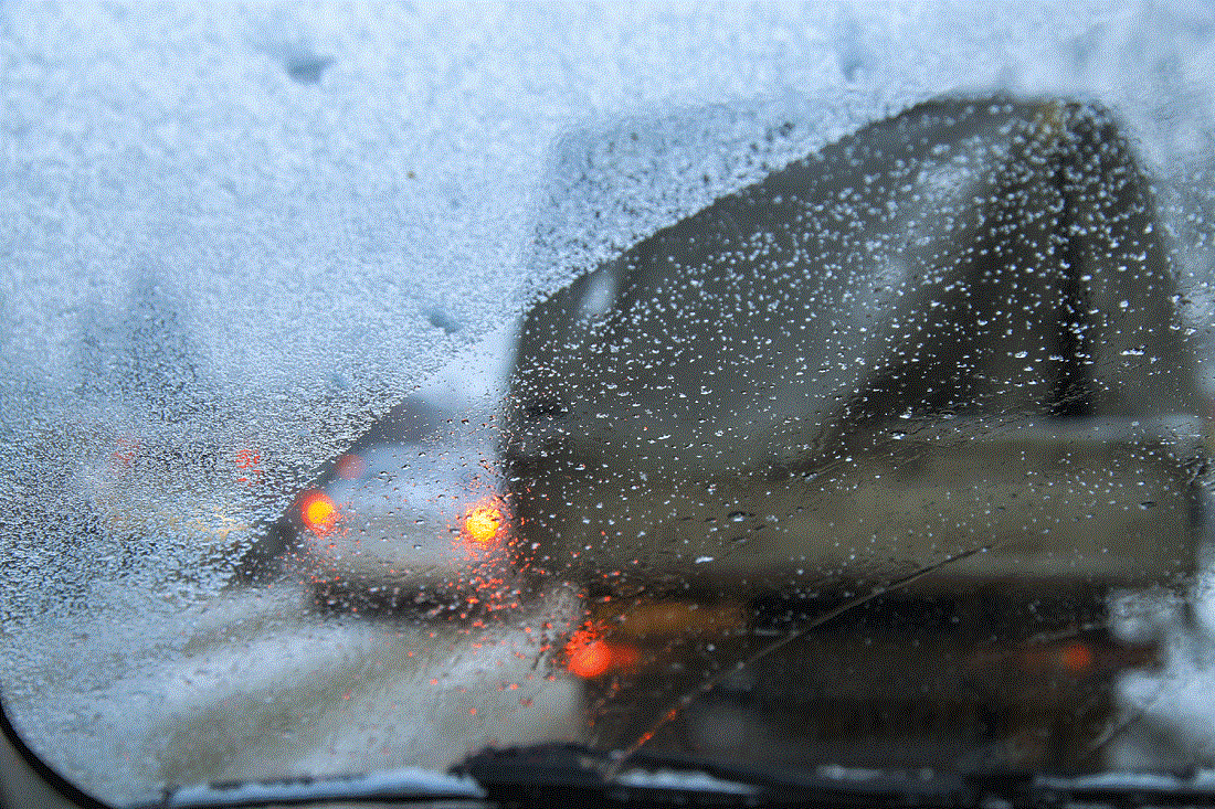 Проезд грузовиков и автобусов ограничили на Ленинск-Кузнецкой трассе