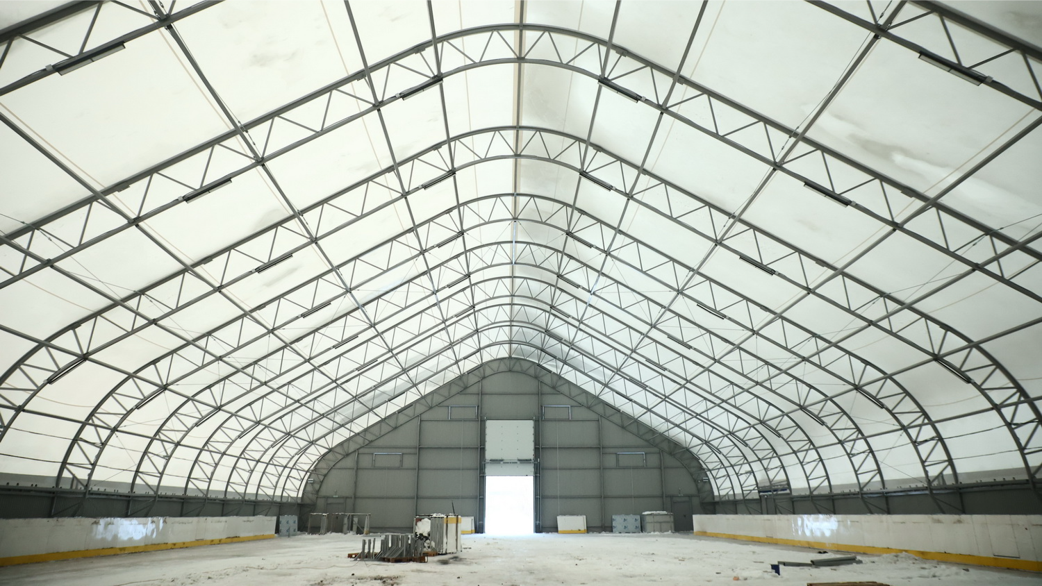 Строительство крытой хоккейной коробки на Затулинке оценил мэр Кудрявцев