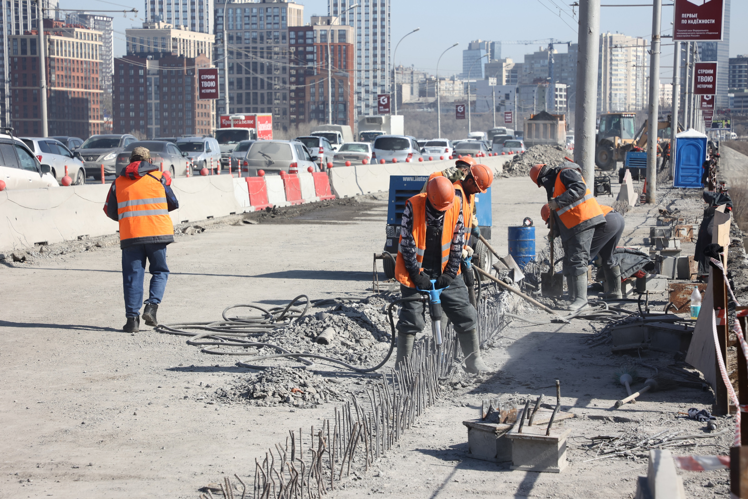 Верхнюю часть Димитровского моста в Новосибирске отремонтируют к зиме