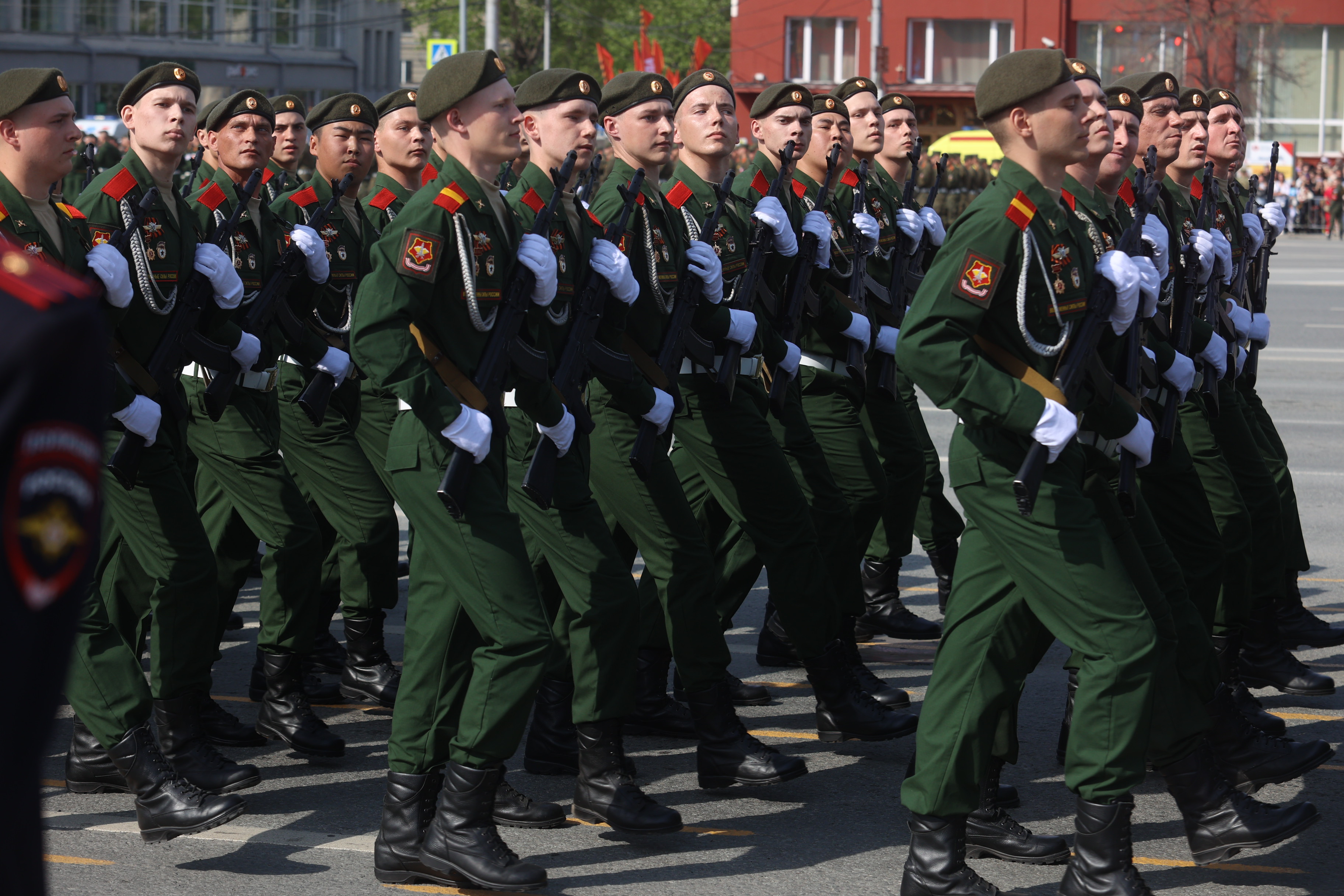 Видеотрансляция парада Победы на площади Ленина в Новосибирске — 2026
