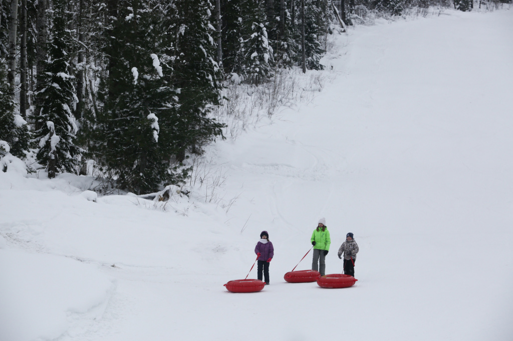 Как правильно кататься на «ватрушках»: техника безопасности