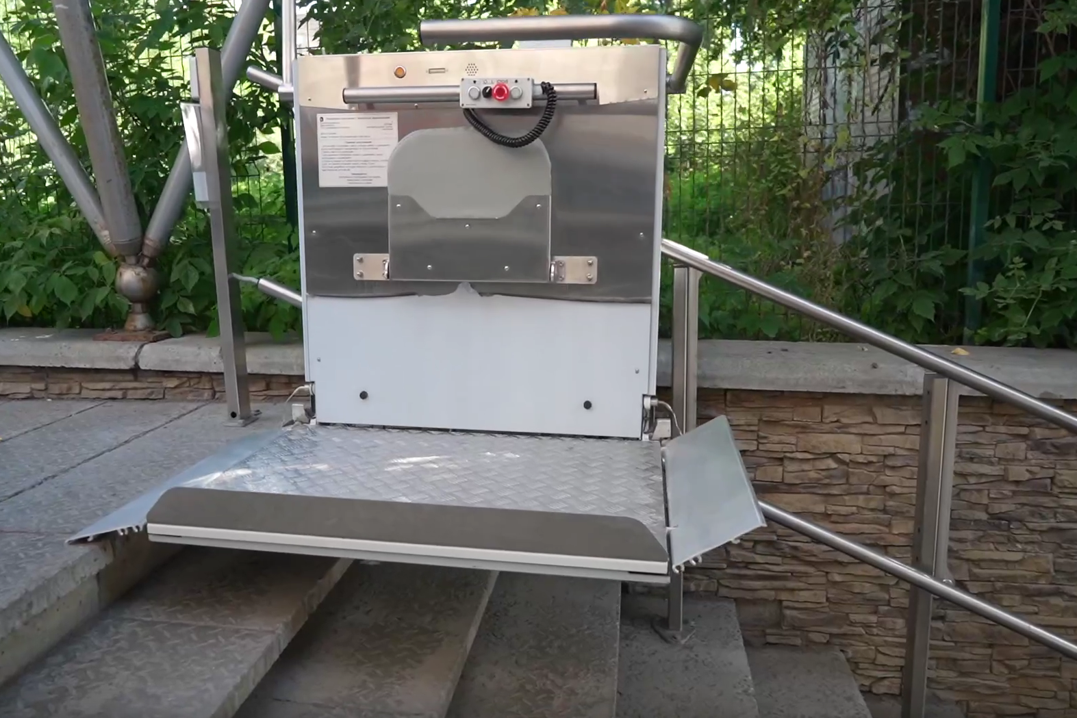 Новые подъёмники появятся летом на Красном проспекте в Новосибирске