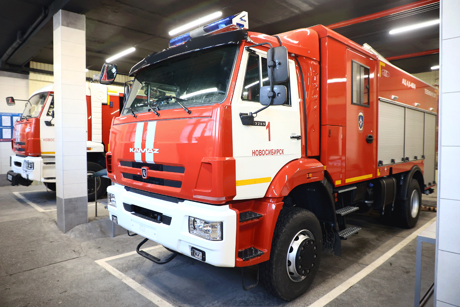 Почти 200 пожаров в автомобилях произошло за год в Новосибирске