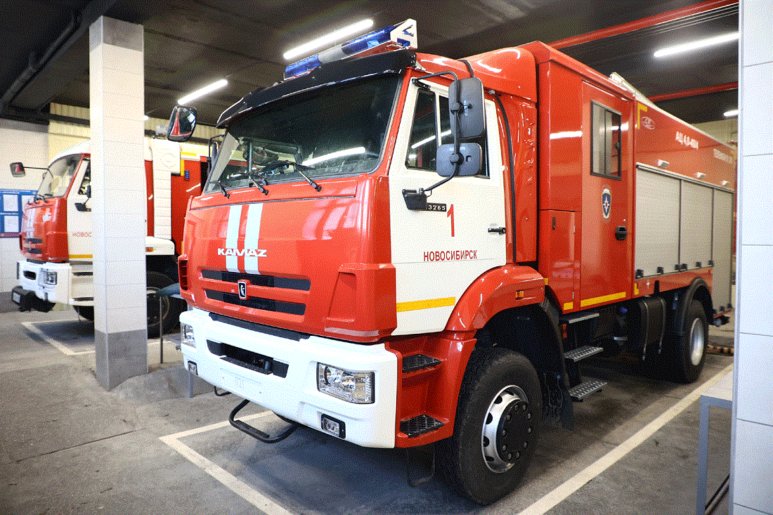 В Новосибирске за сутки сгорели два автомобиля